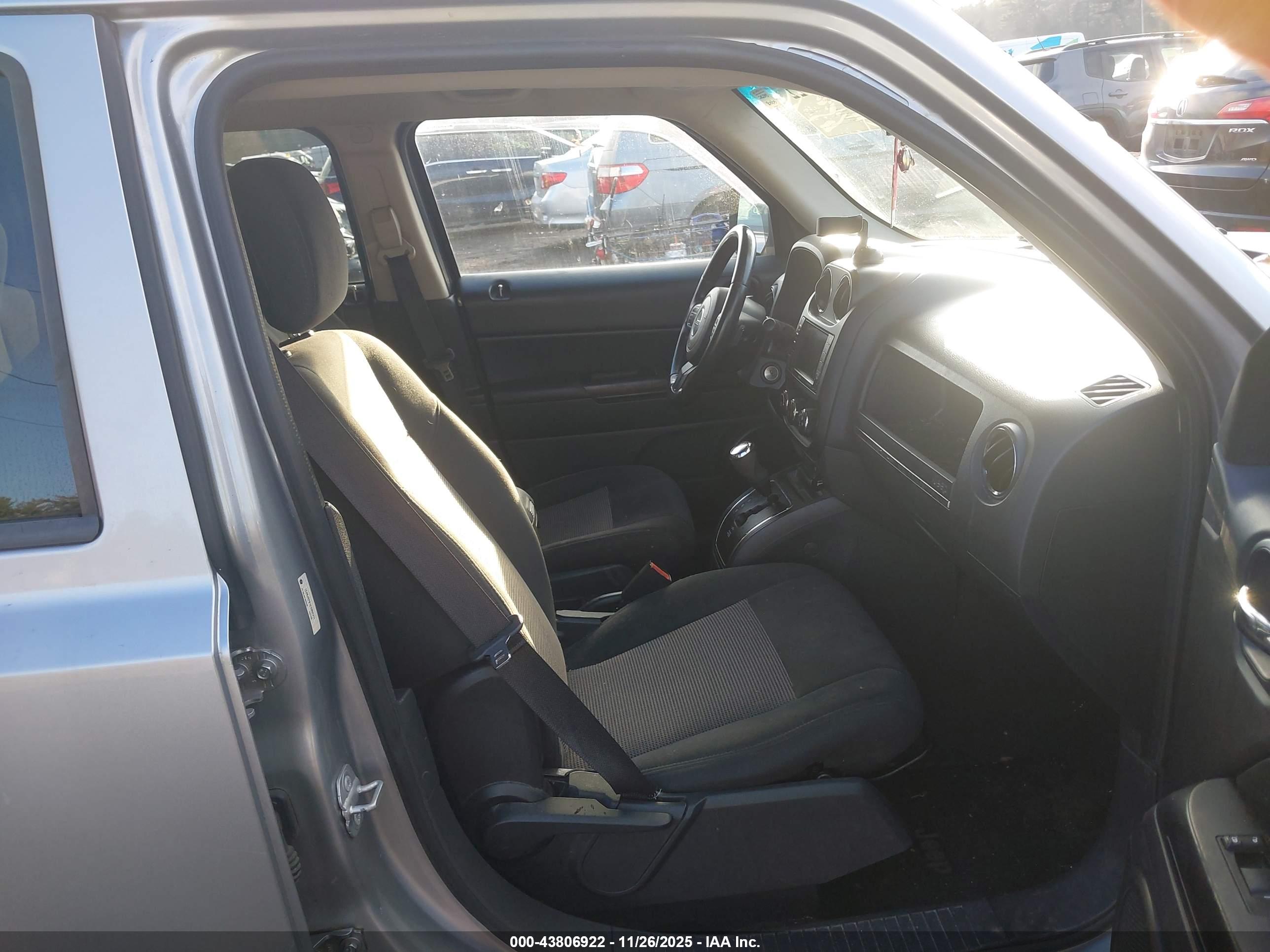 JEEP PATRIOT image 5