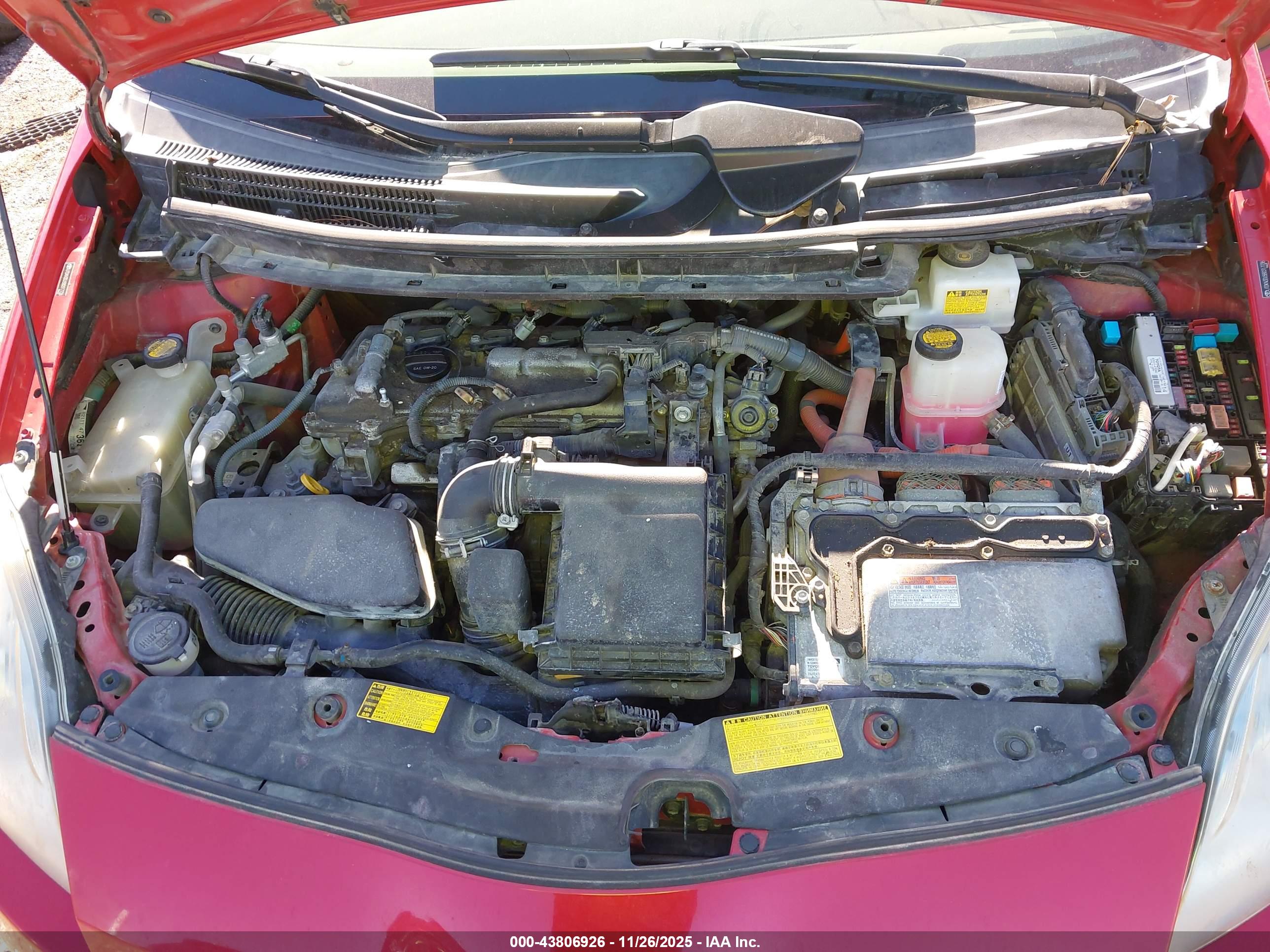 TOYOTA PRIUS image 10