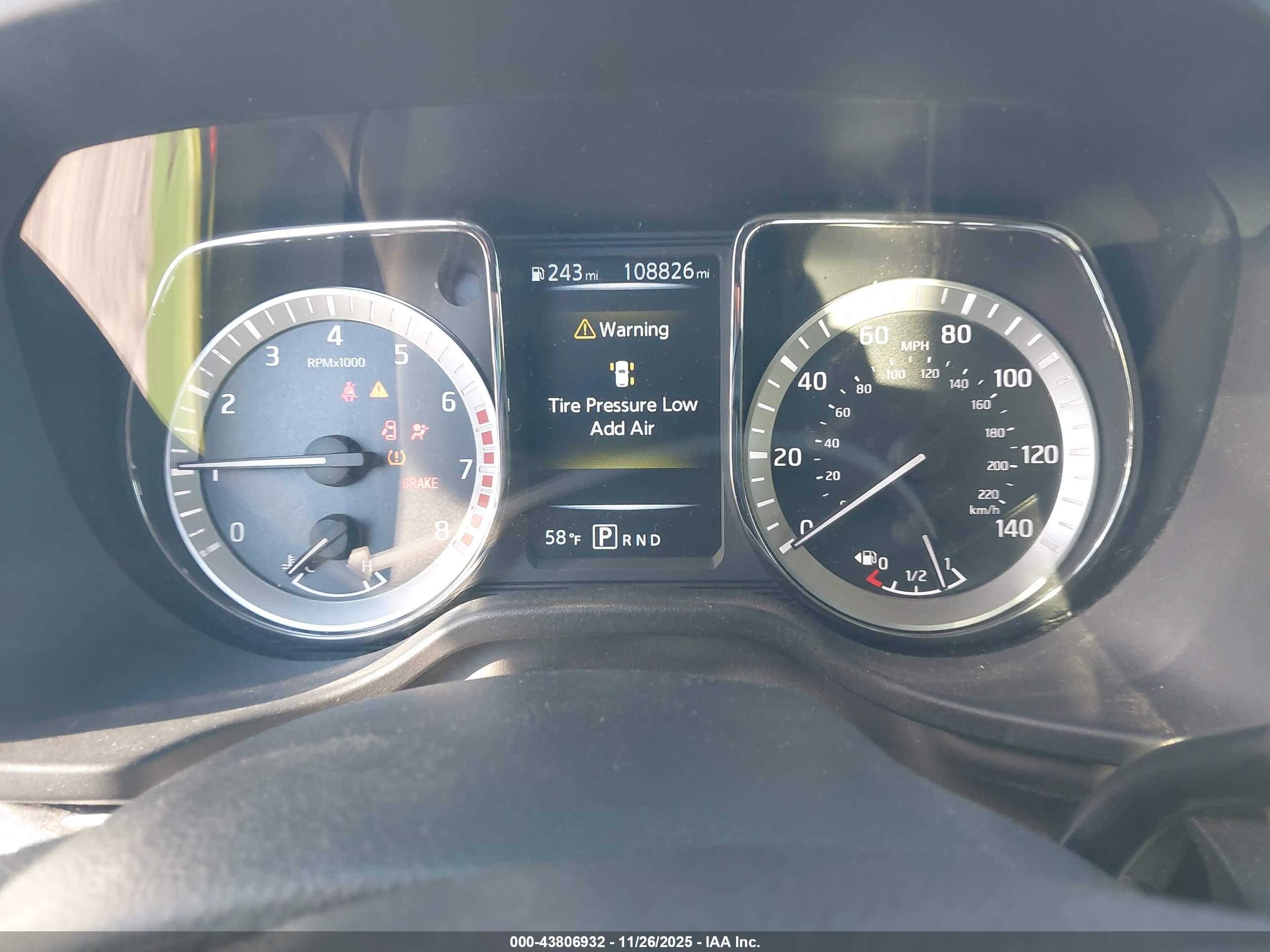 NISSAN TITAN image 7