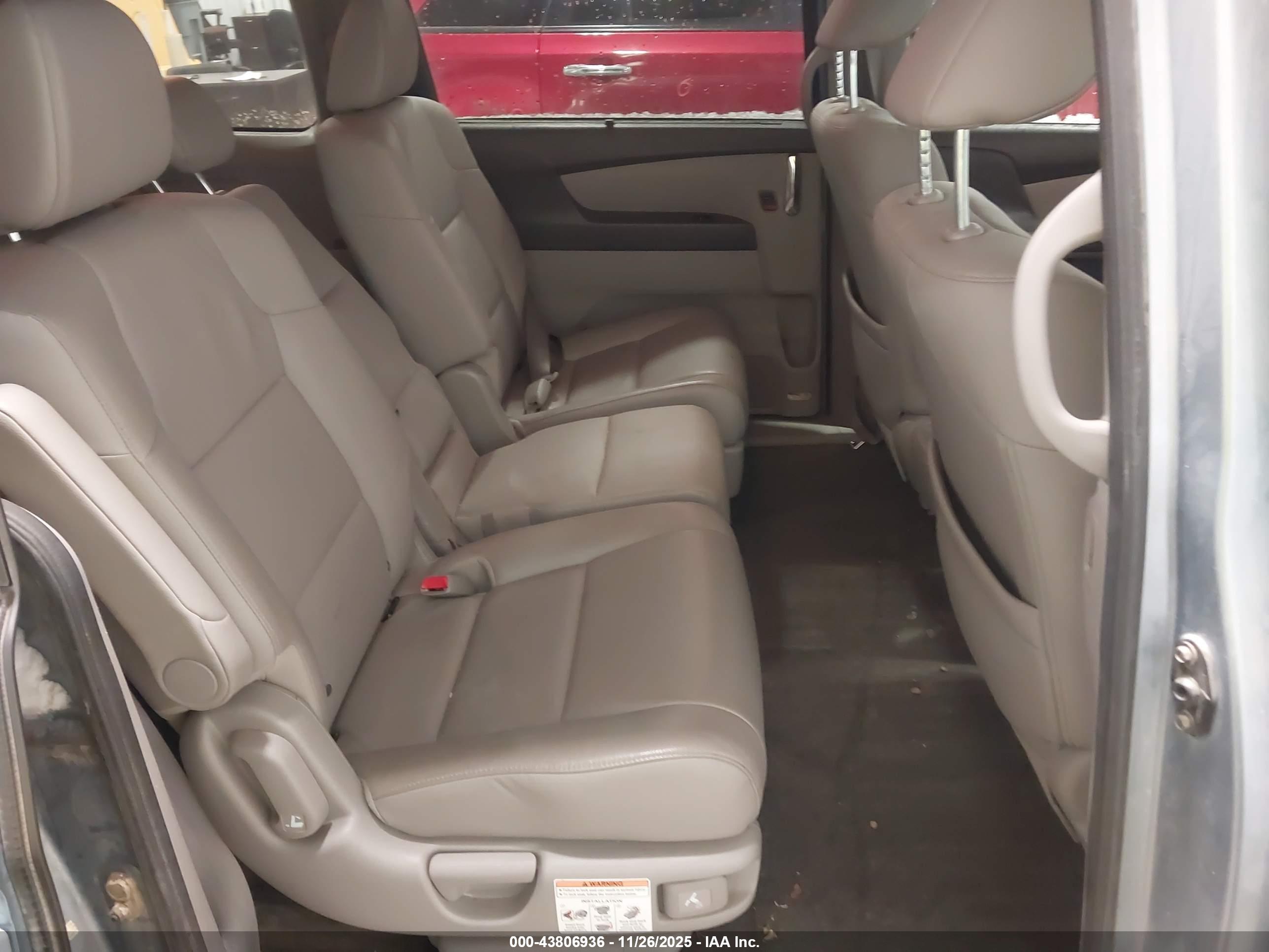 HONDA ODYSSEY image 8