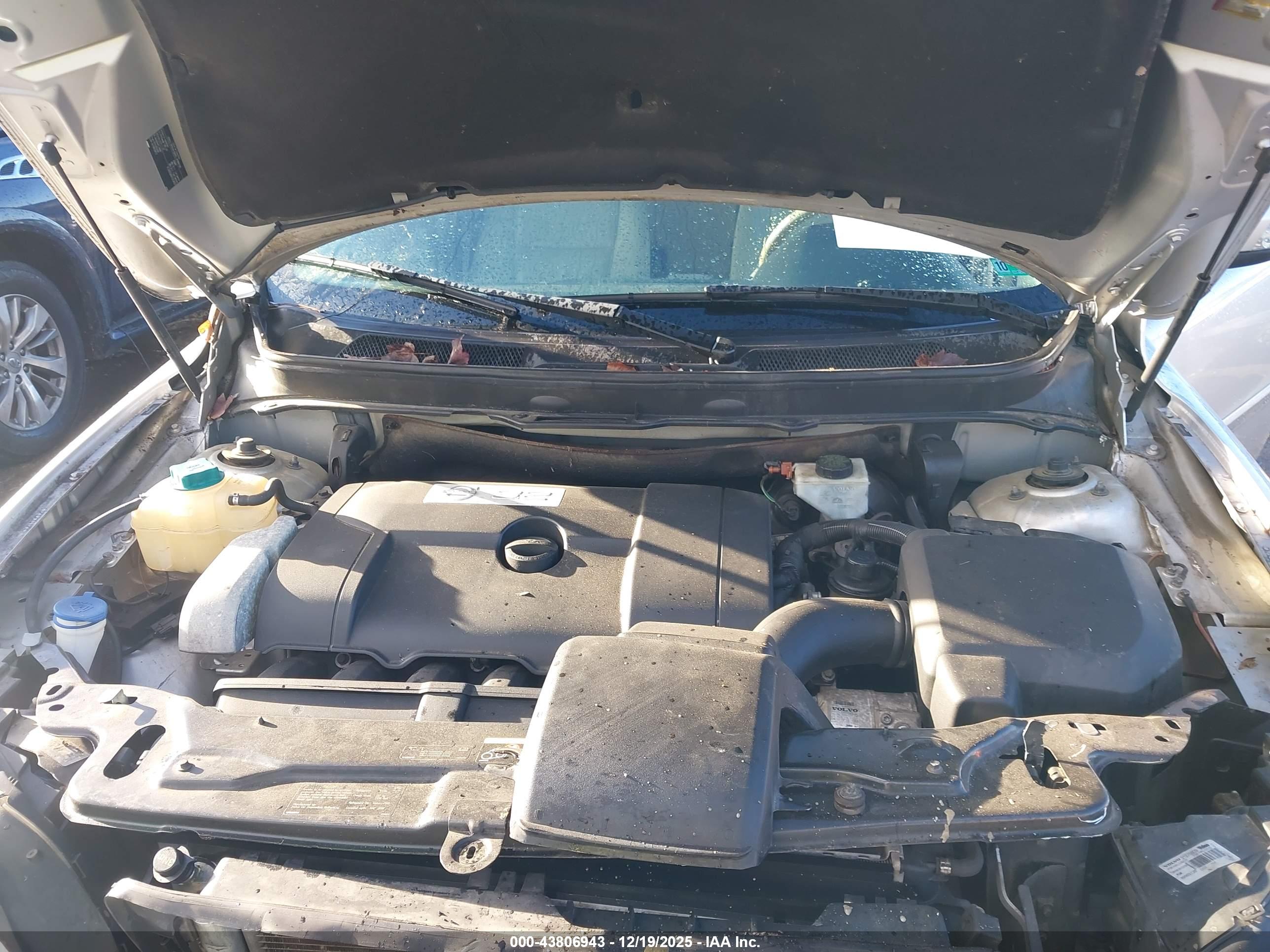 VOLVO XC90 image 10