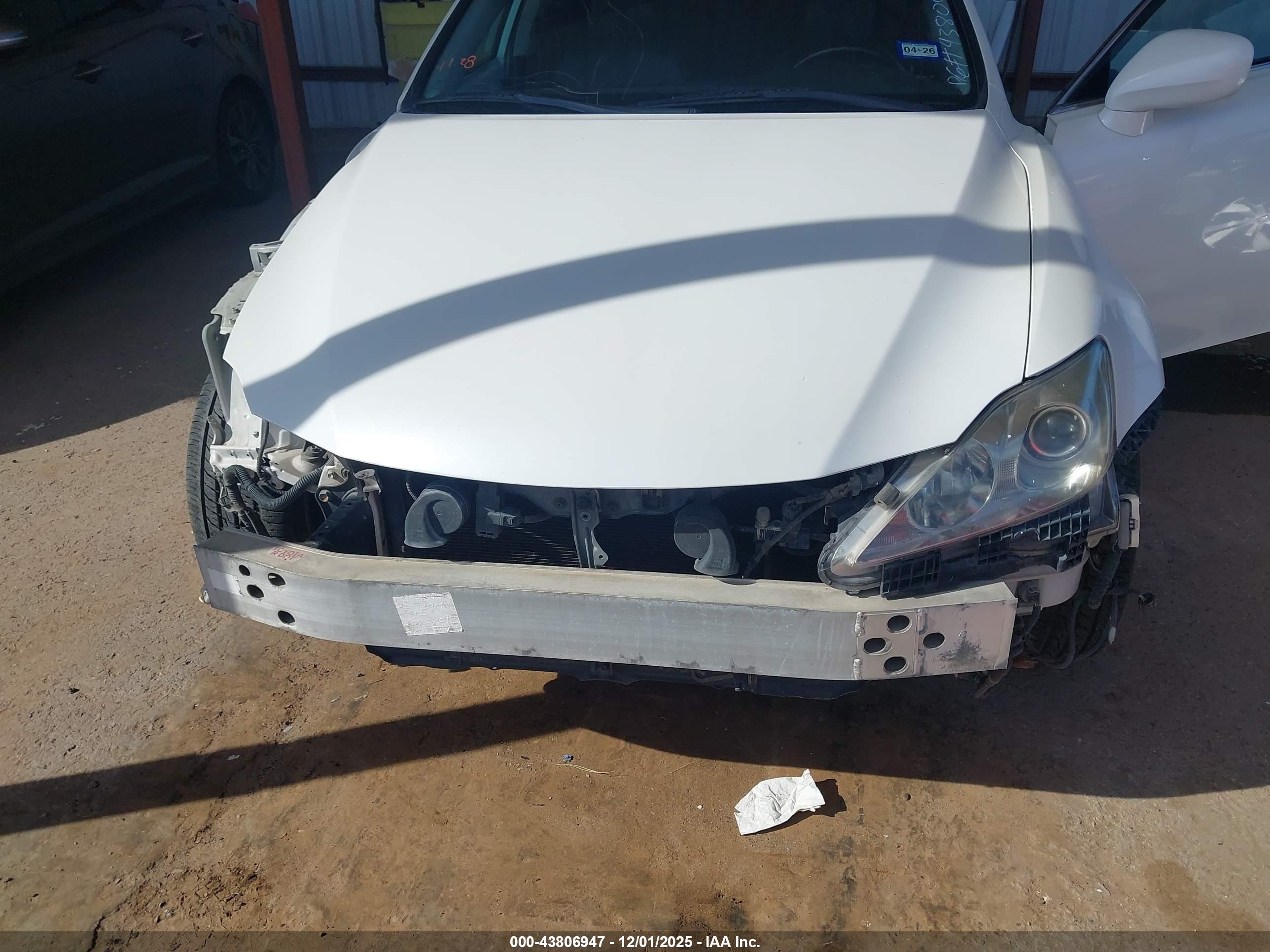 LEXUS IS image 6