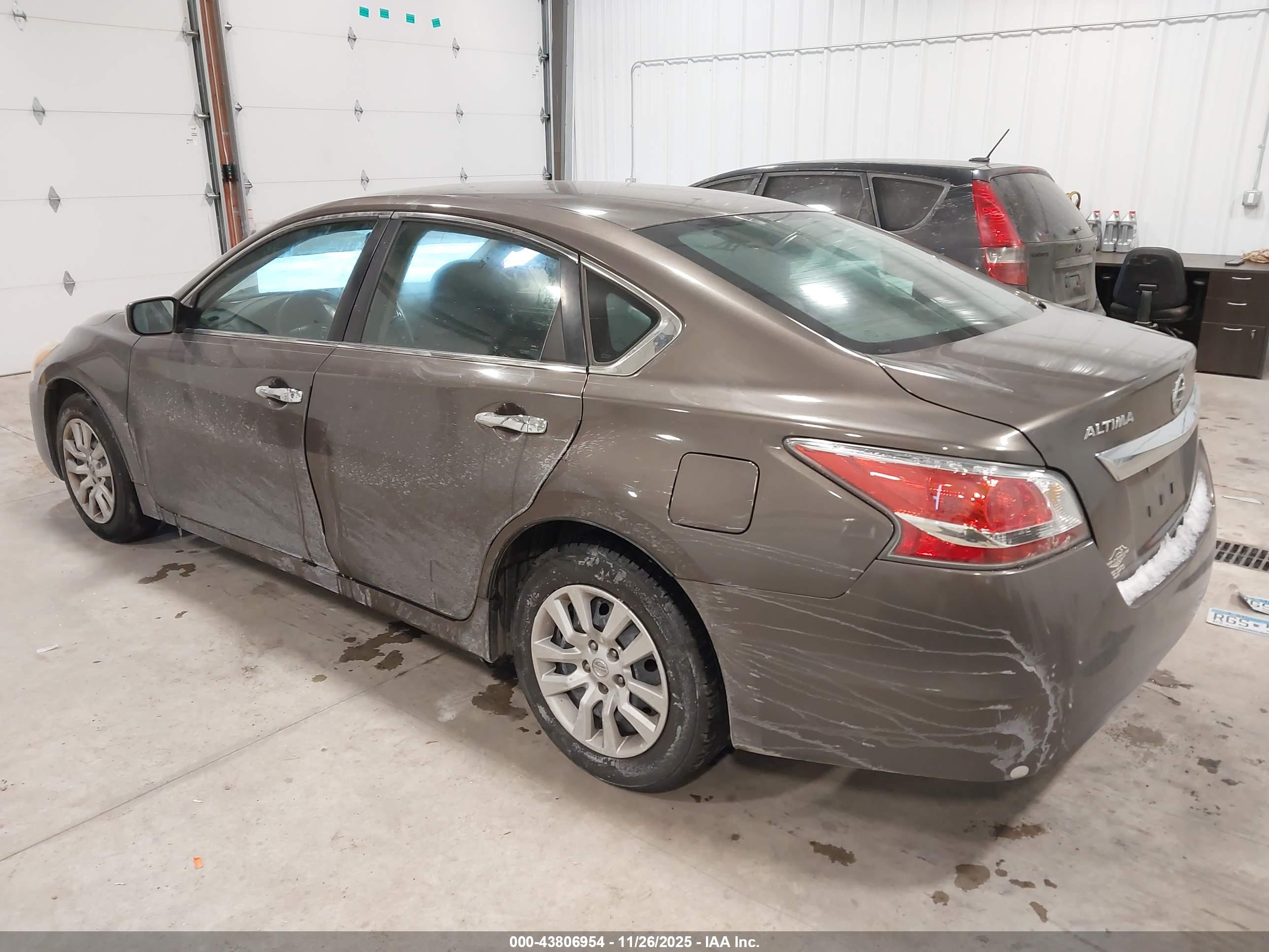 NISSAN ALTIMA image 3