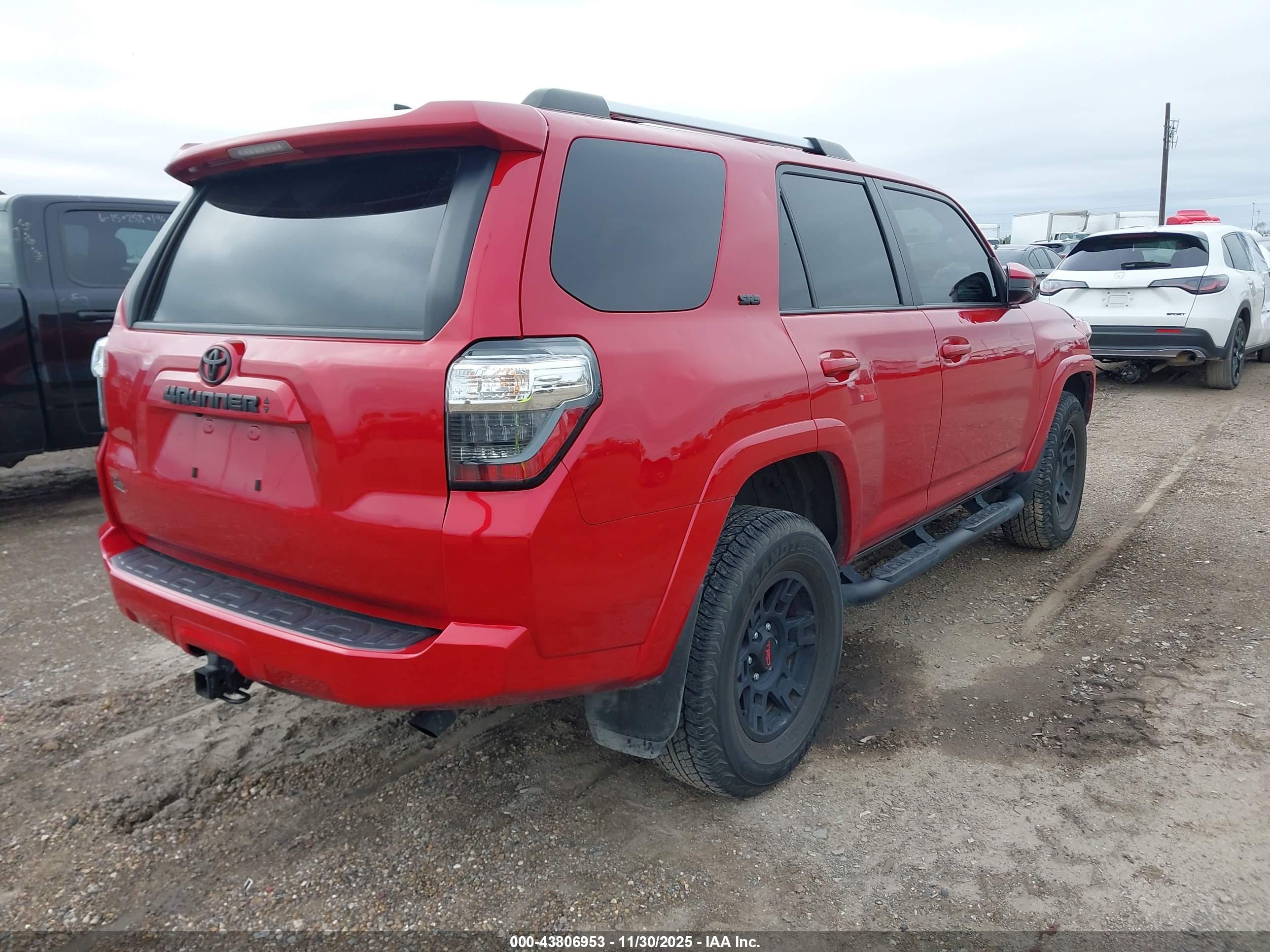 TOYOTA 4RUNNER image 4
