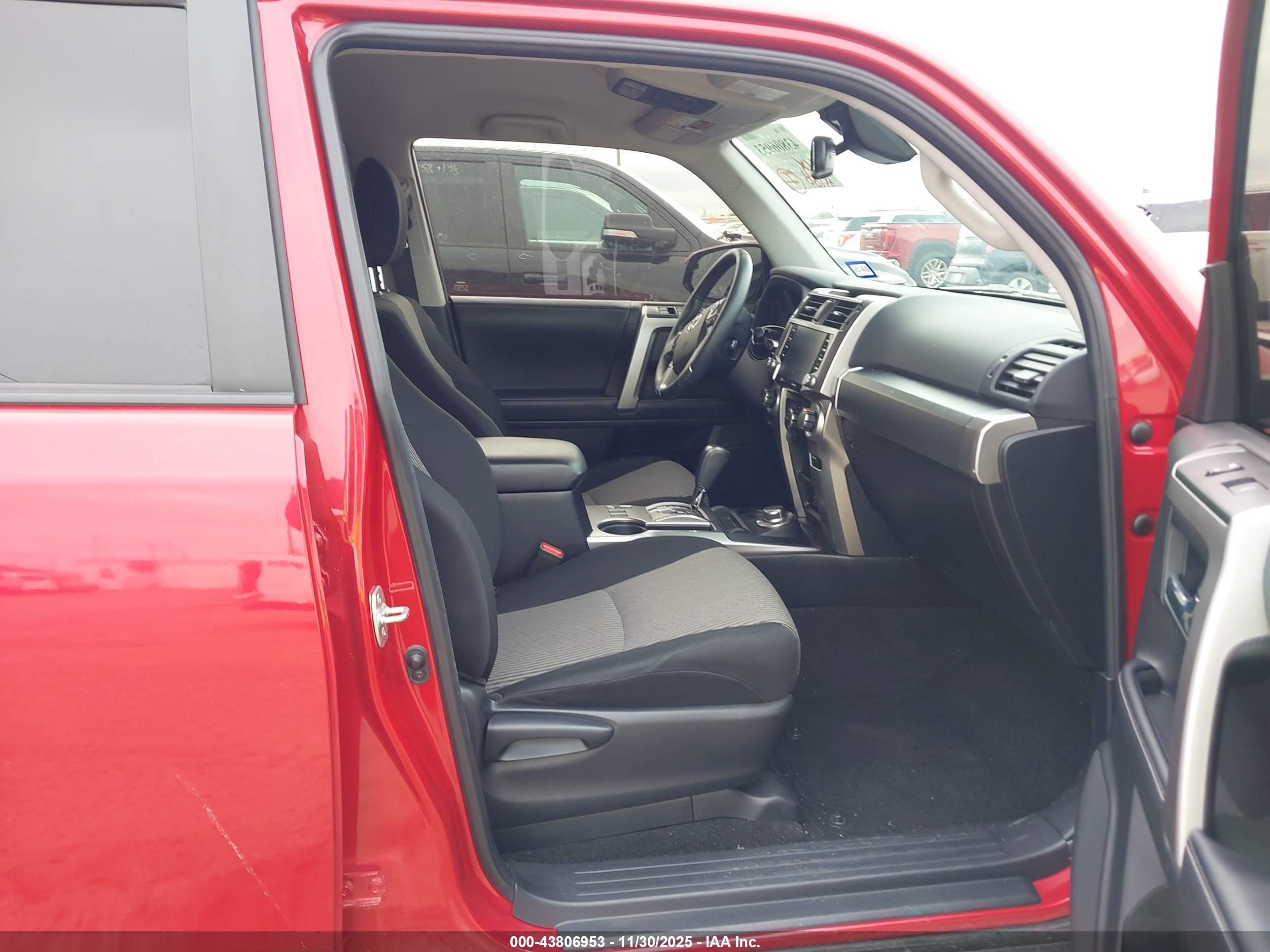 TOYOTA 4RUNNER image 5
