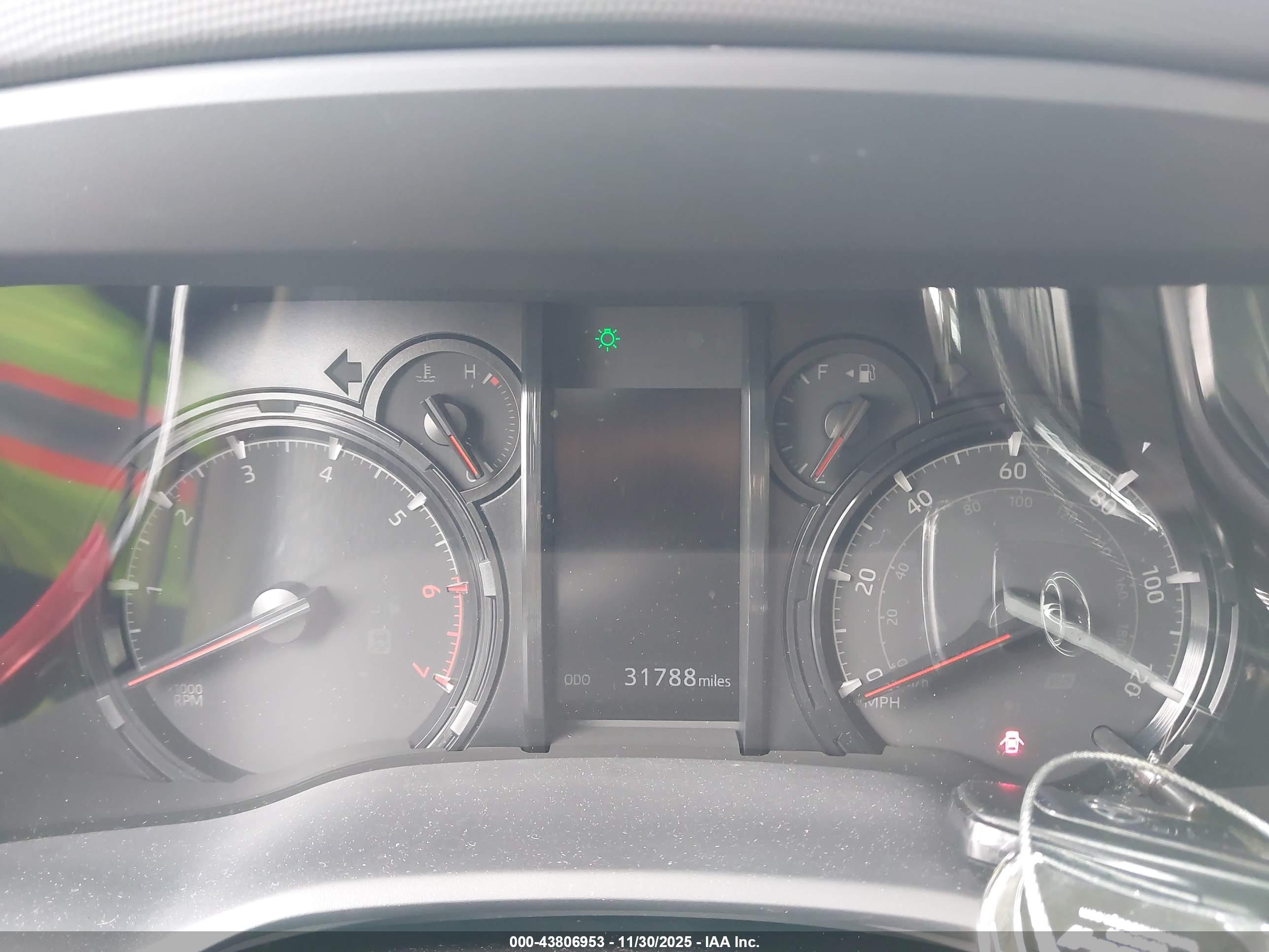 TOYOTA 4RUNNER image 7