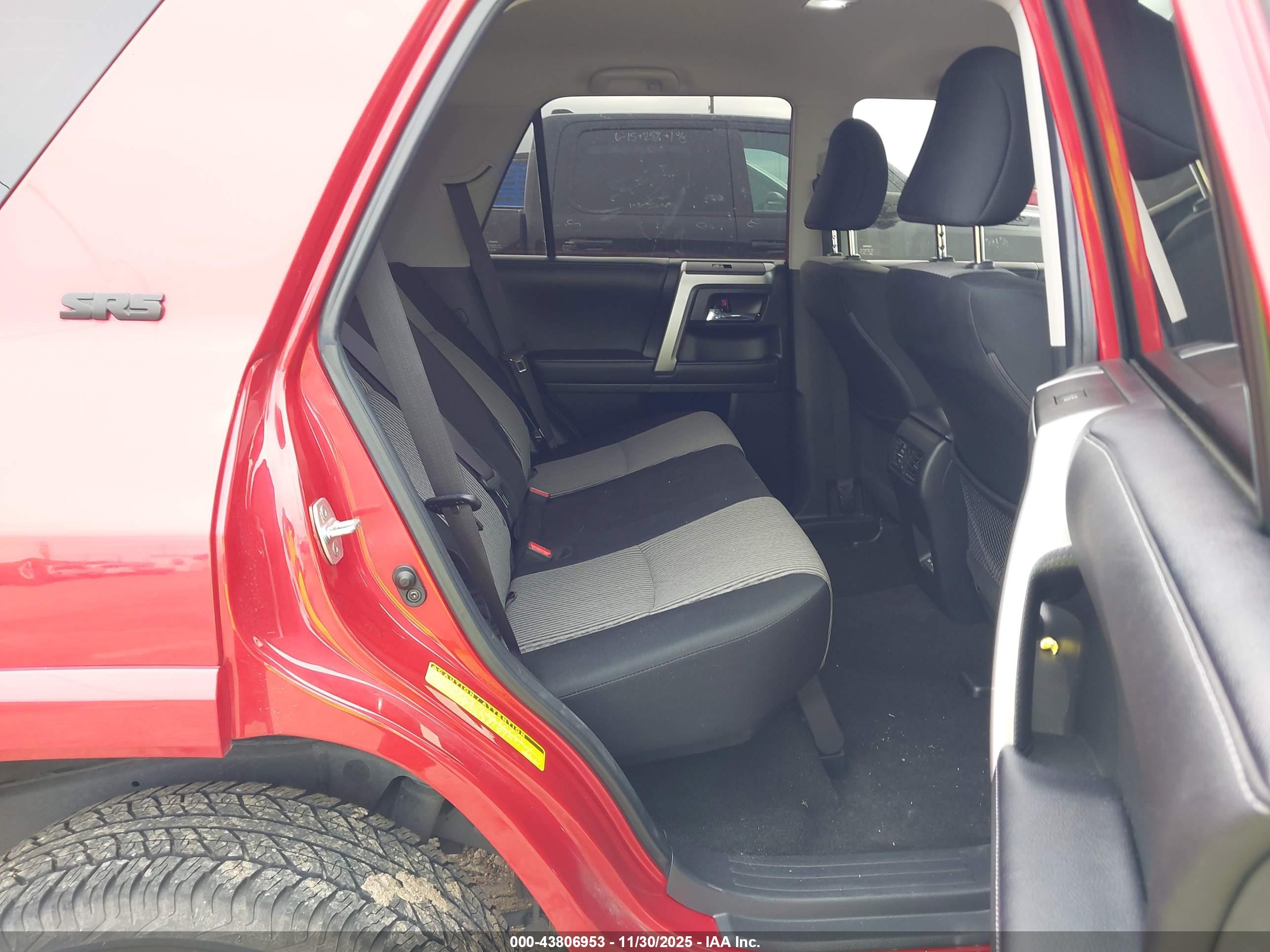 TOYOTA 4RUNNER image 8