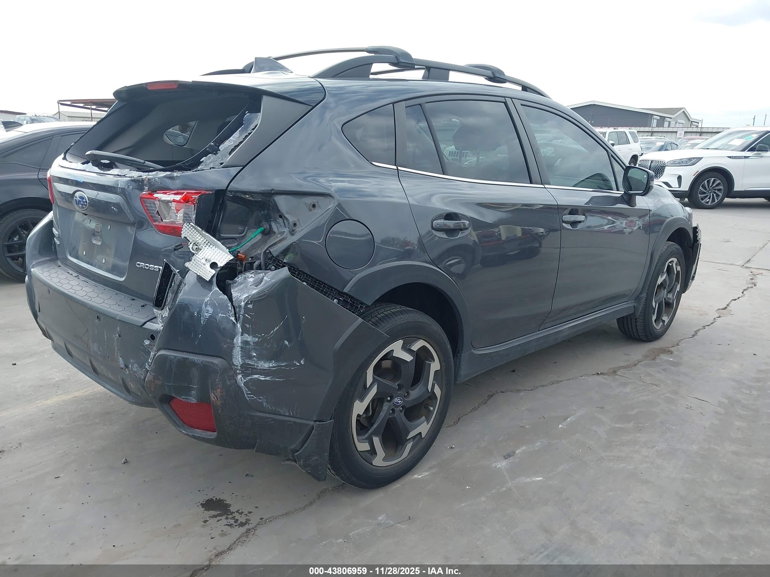 SUBARU CROSSTREK image 4