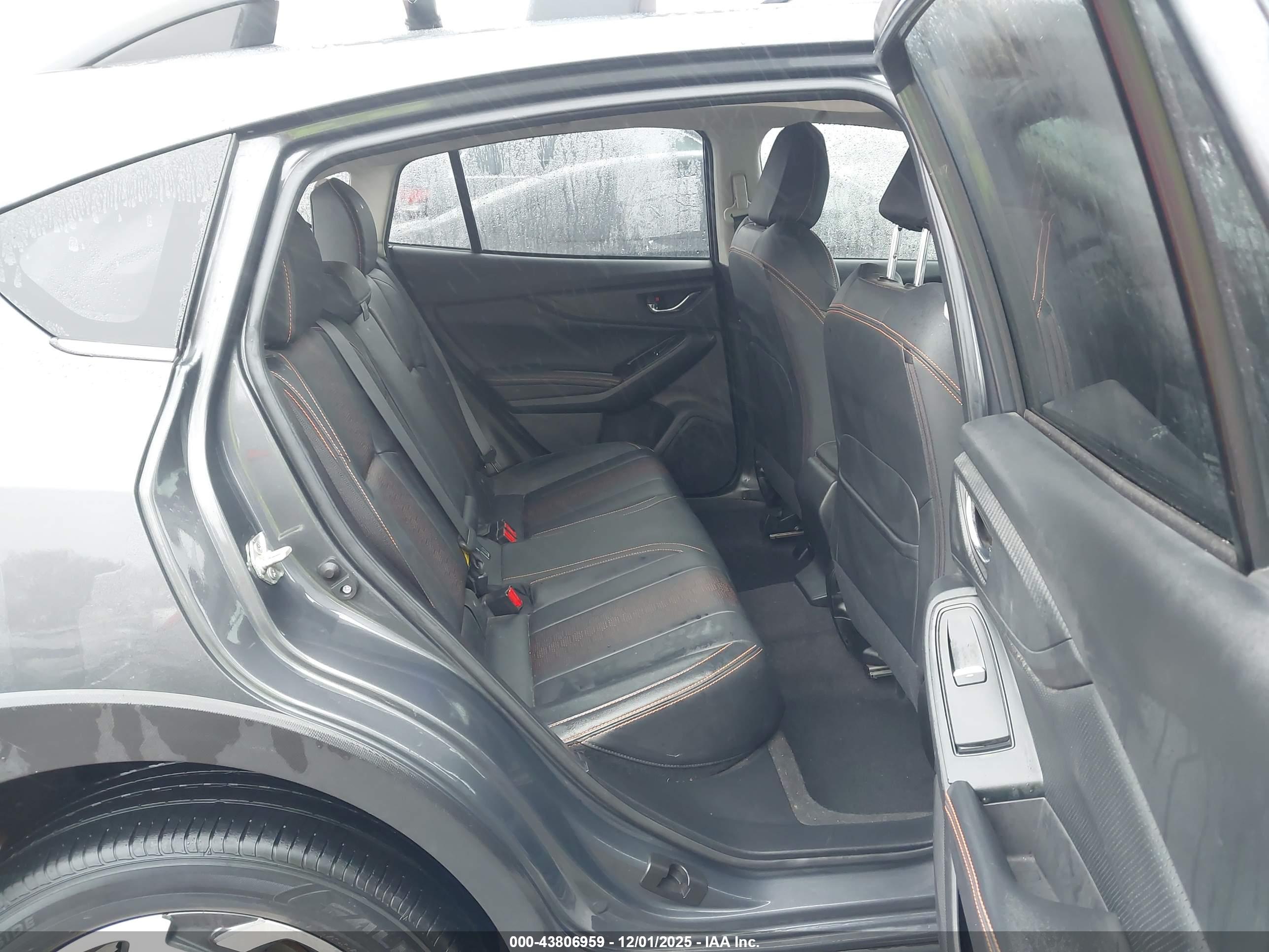 SUBARU CROSSTREK image 8