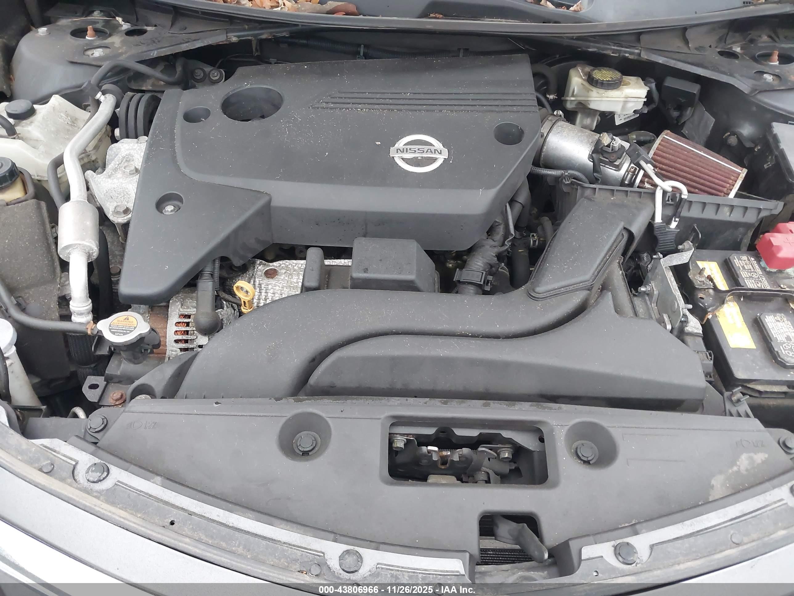 NISSAN ALTIMA image 10