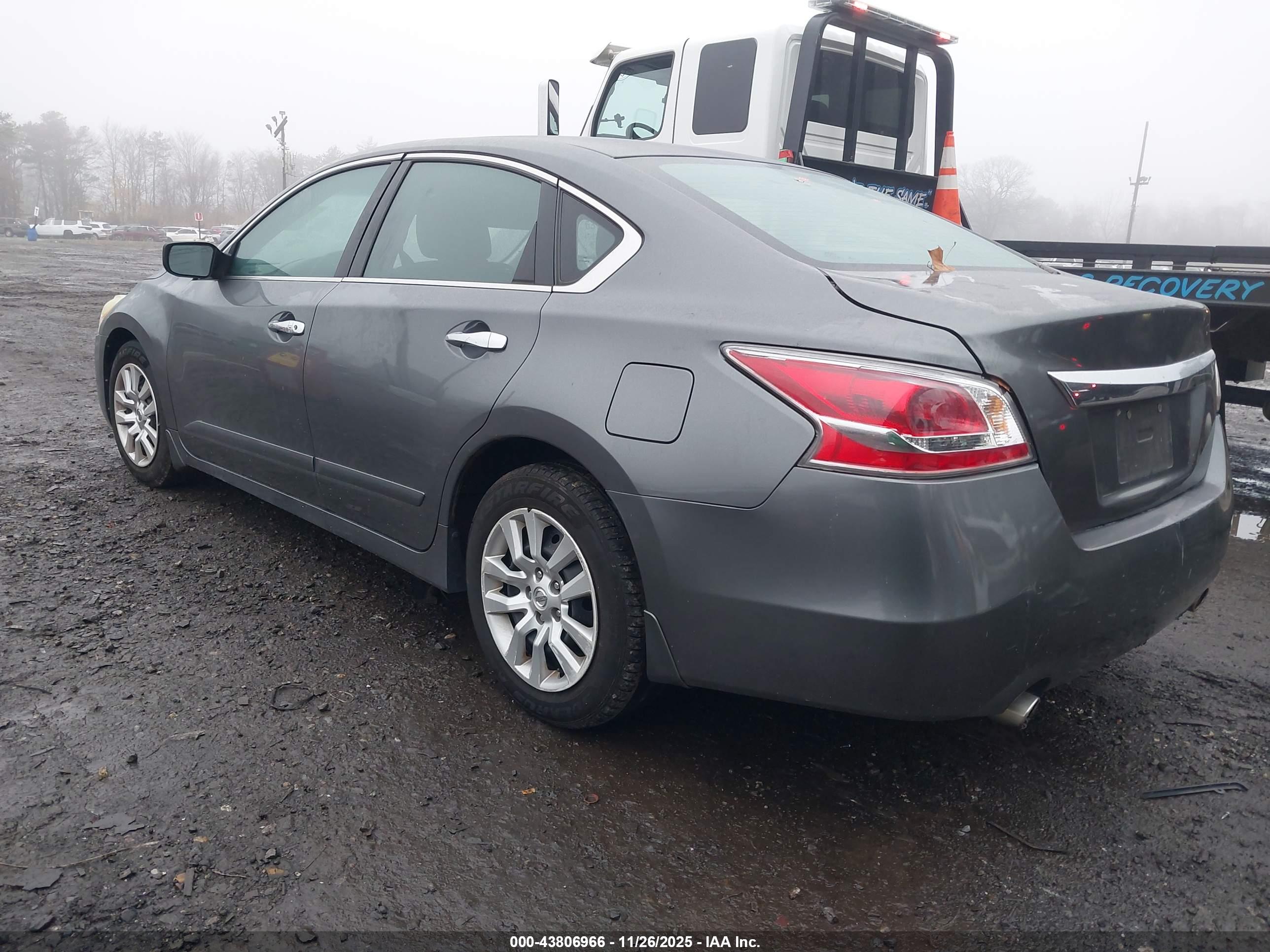 NISSAN ALTIMA image 3