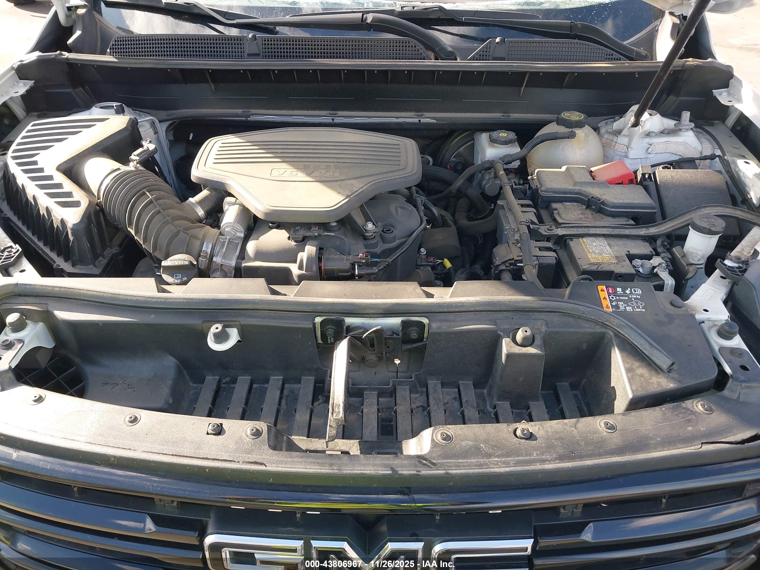 GMC ACADIA image 10