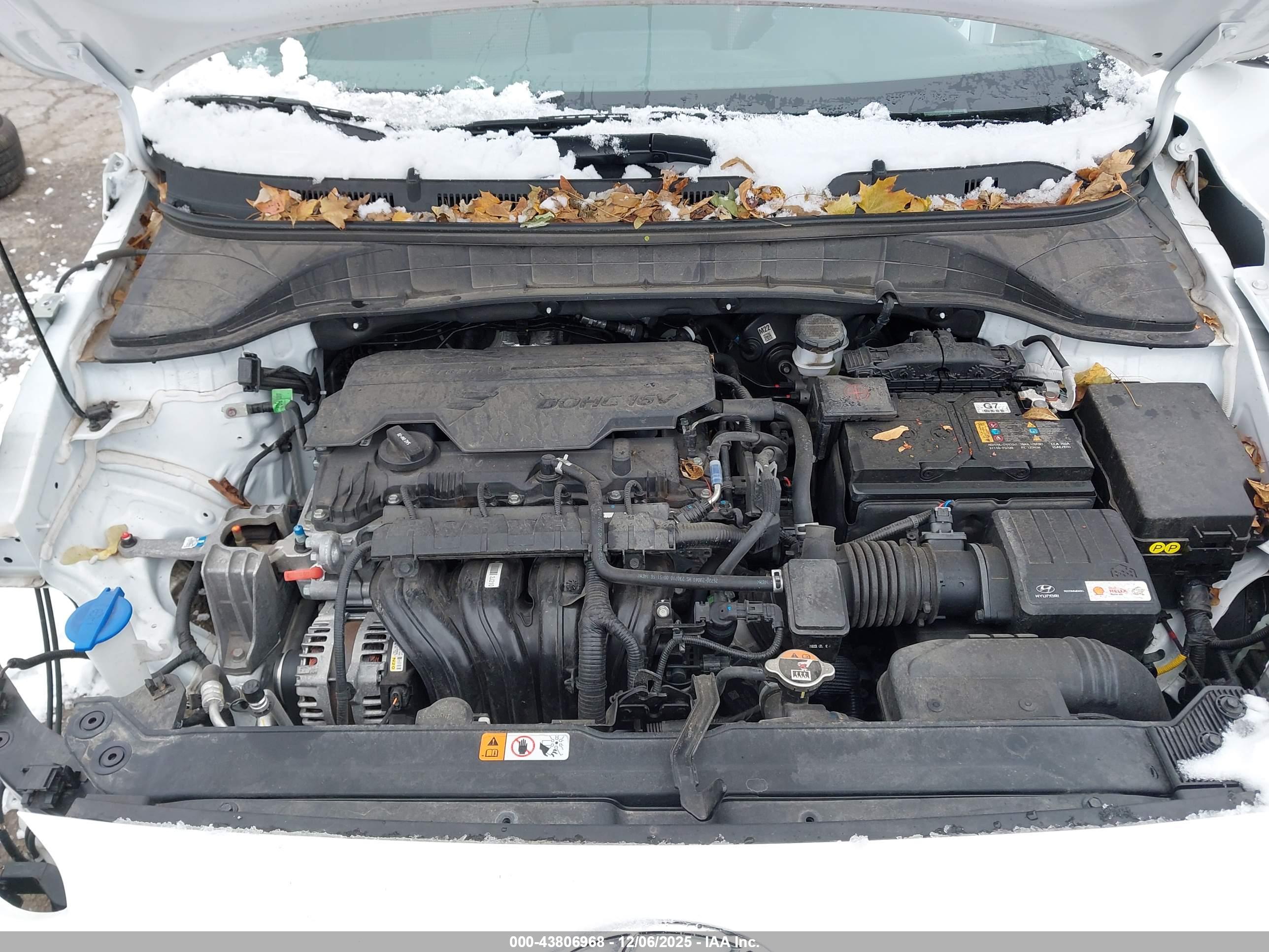 HYUNDAI KONA image 10