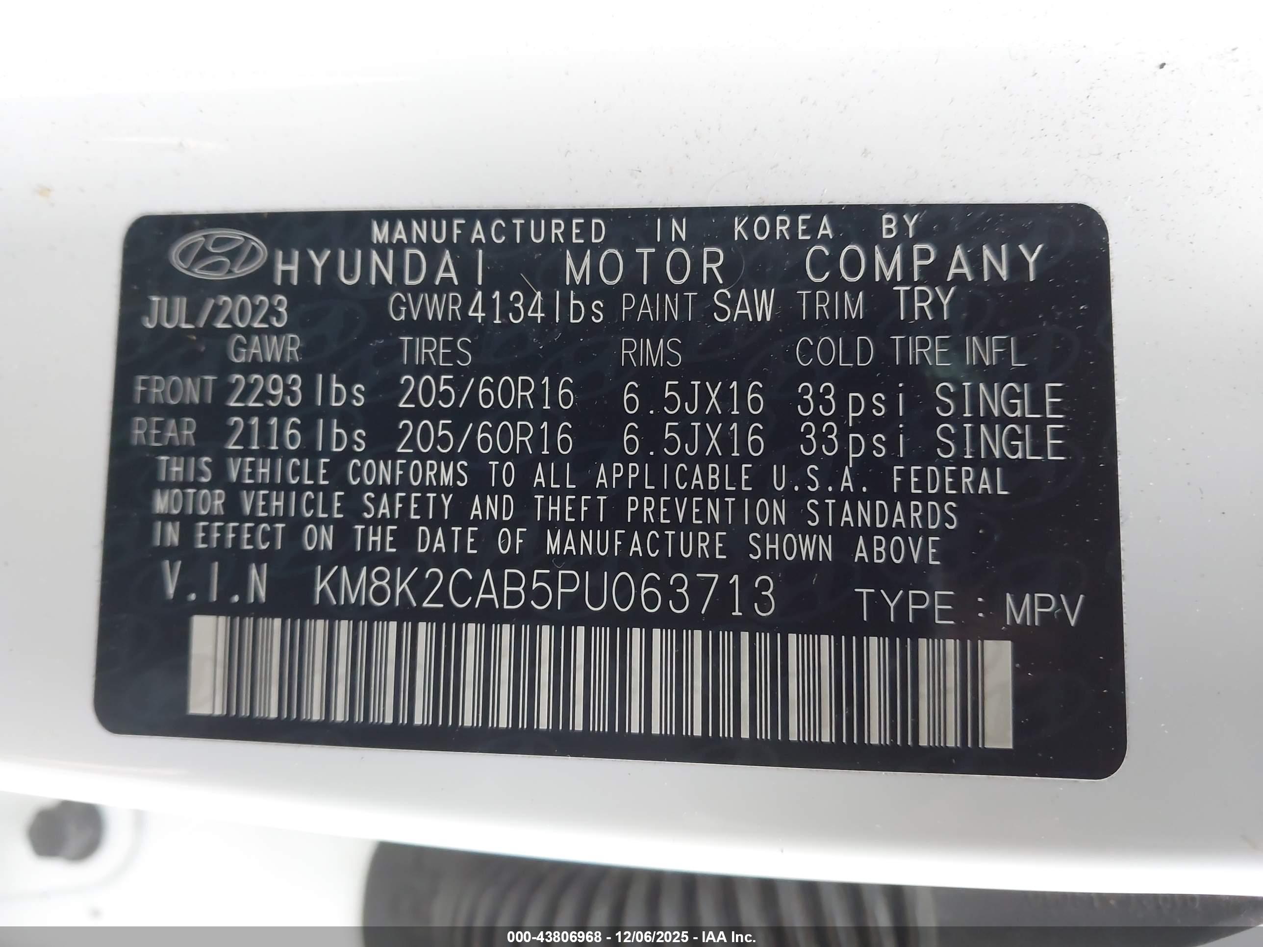 HYUNDAI KONA image 9
