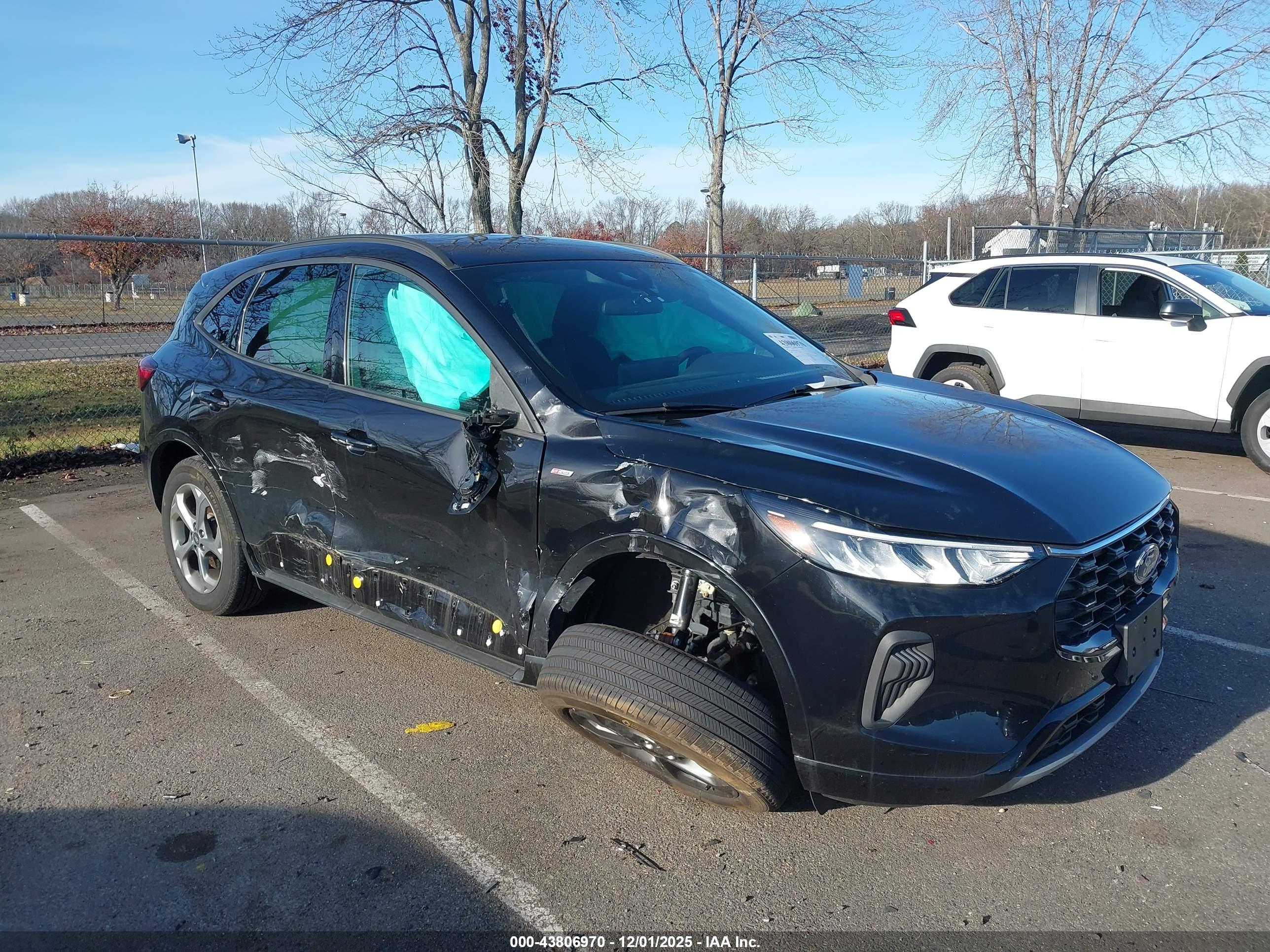 FORD ESCAPE image 6