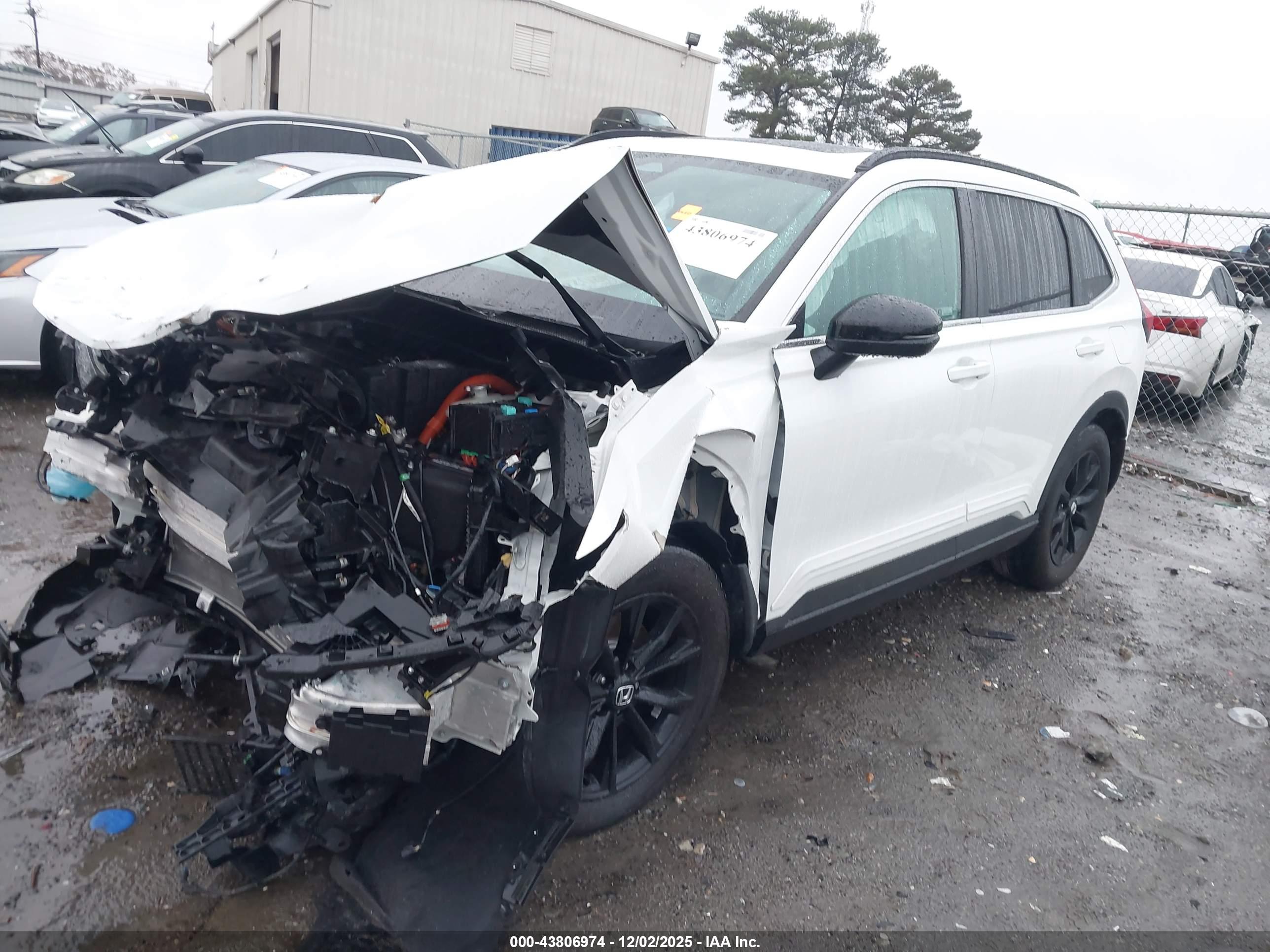 HONDA CR-V image 2