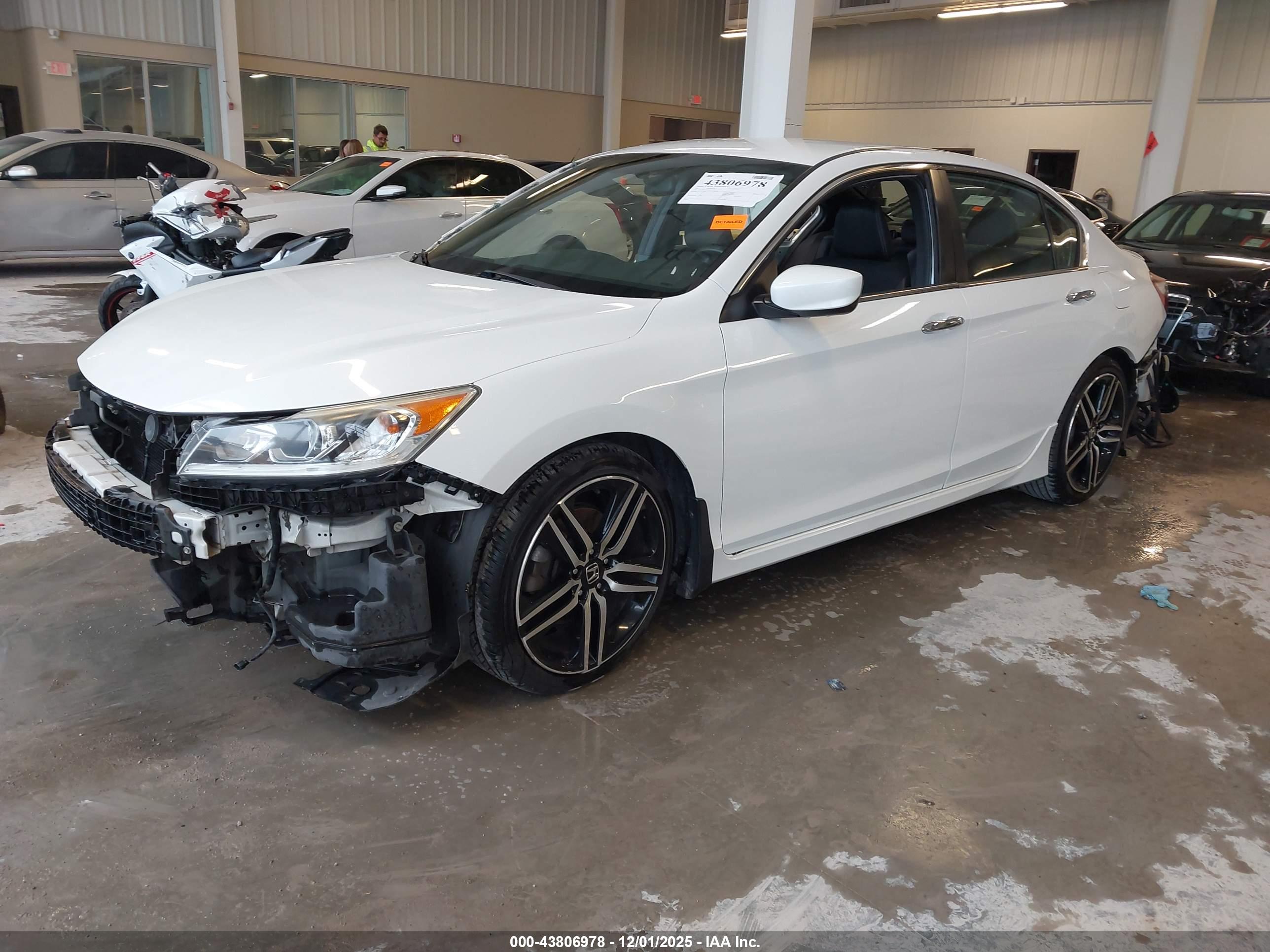 HONDA ACCORD image 2