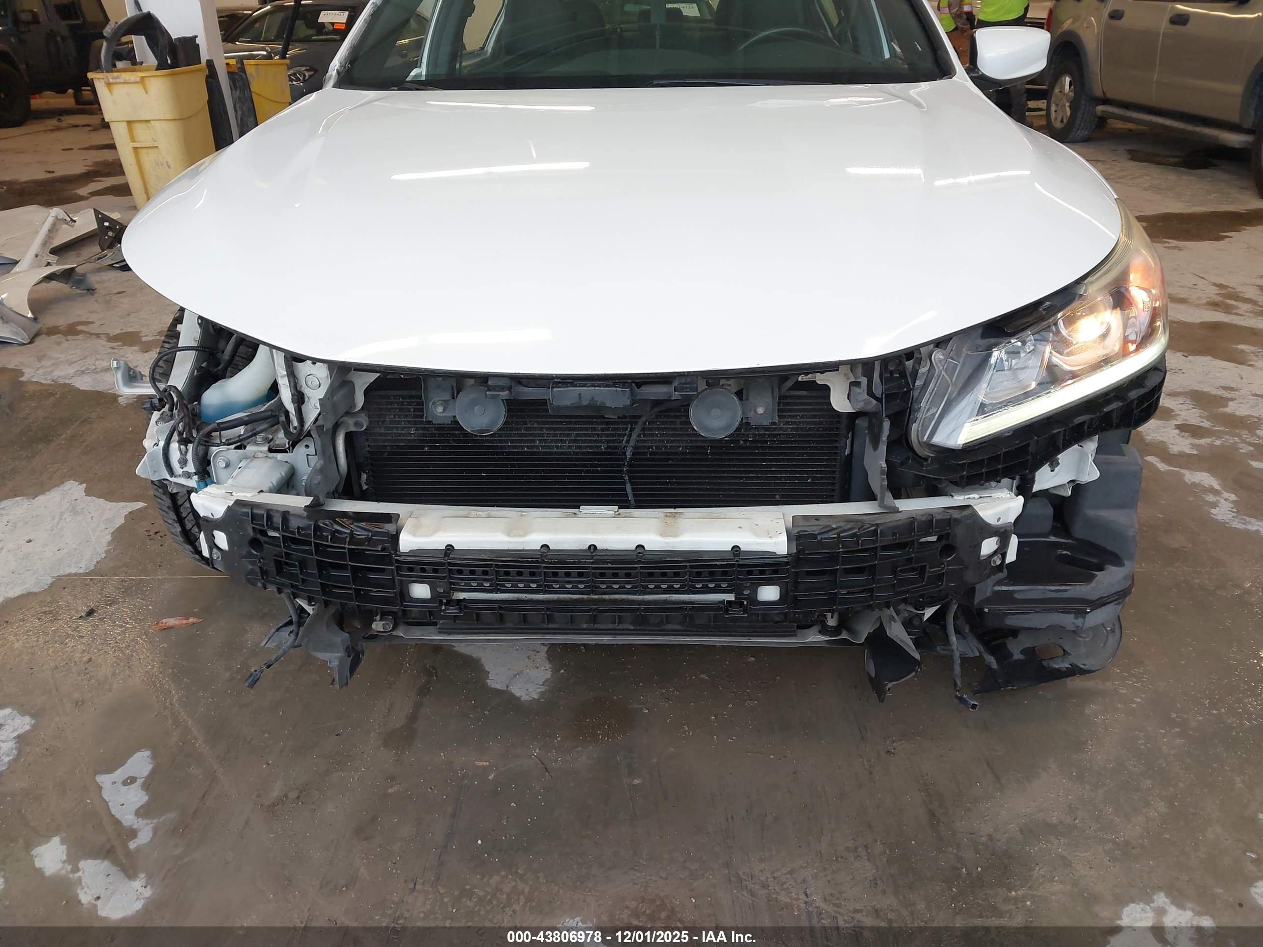 HONDA ACCORD image 6