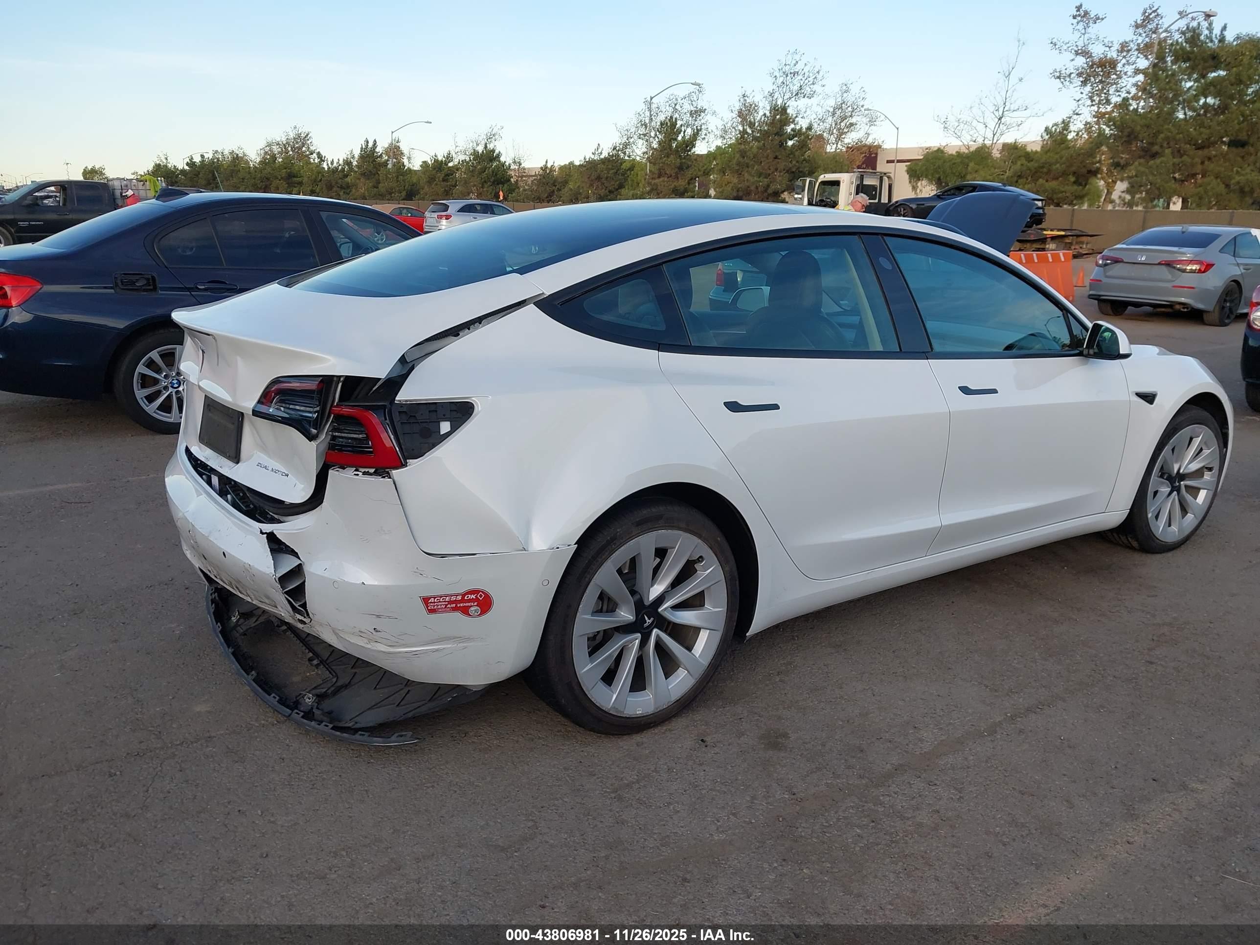 TESLA MODEL image 4