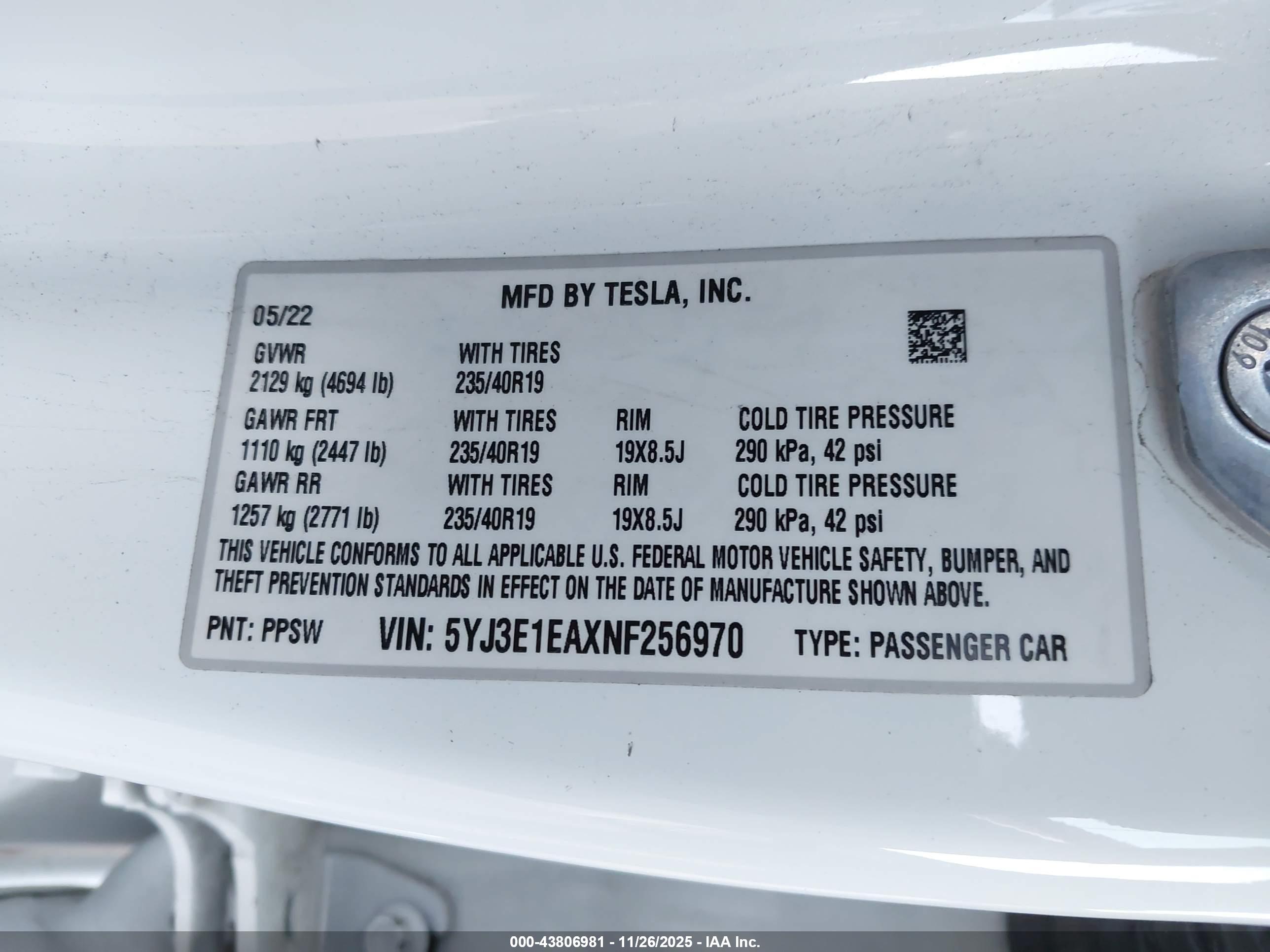 TESLA MODEL image 9