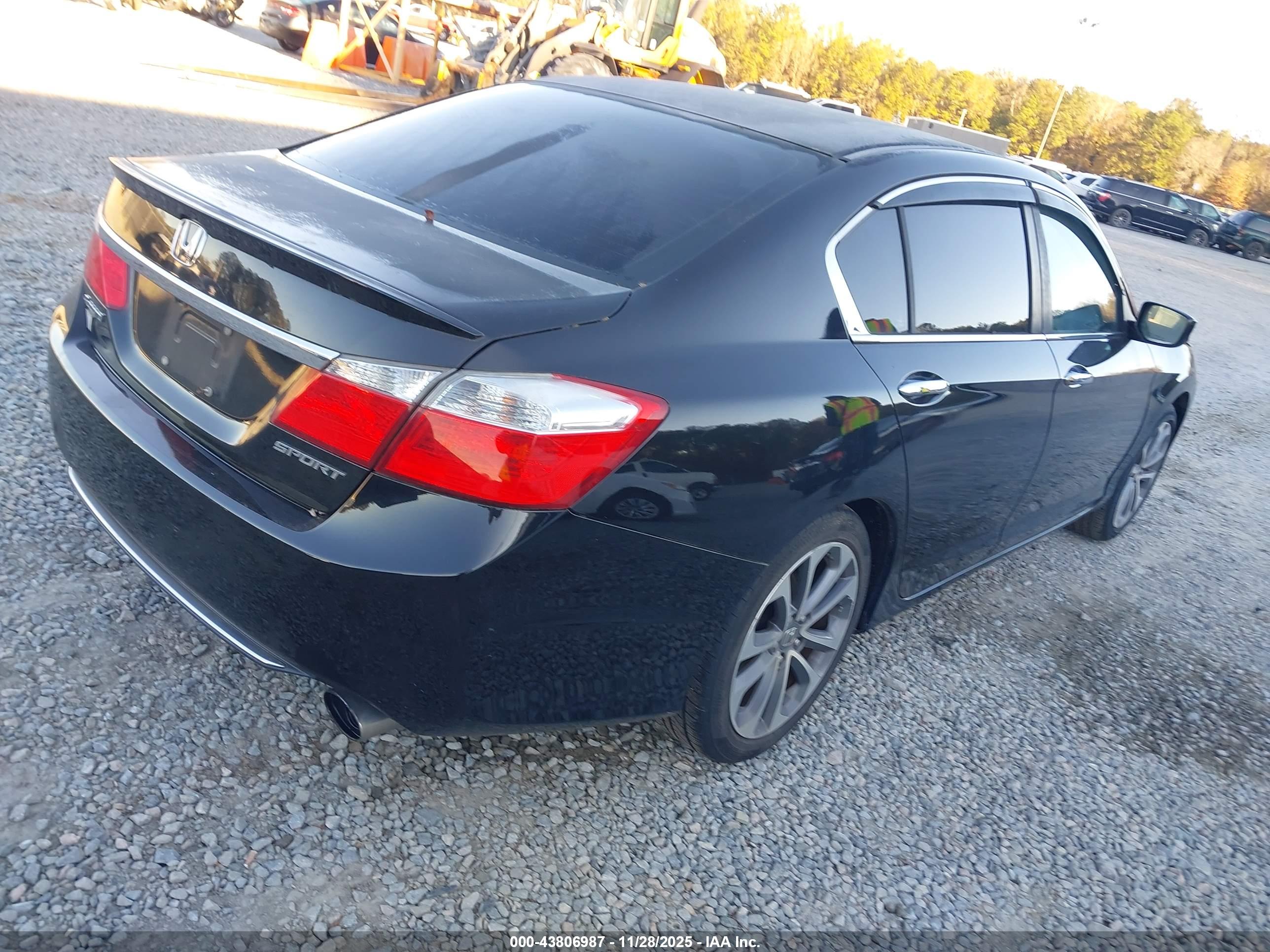 HONDA ACCORD image 4