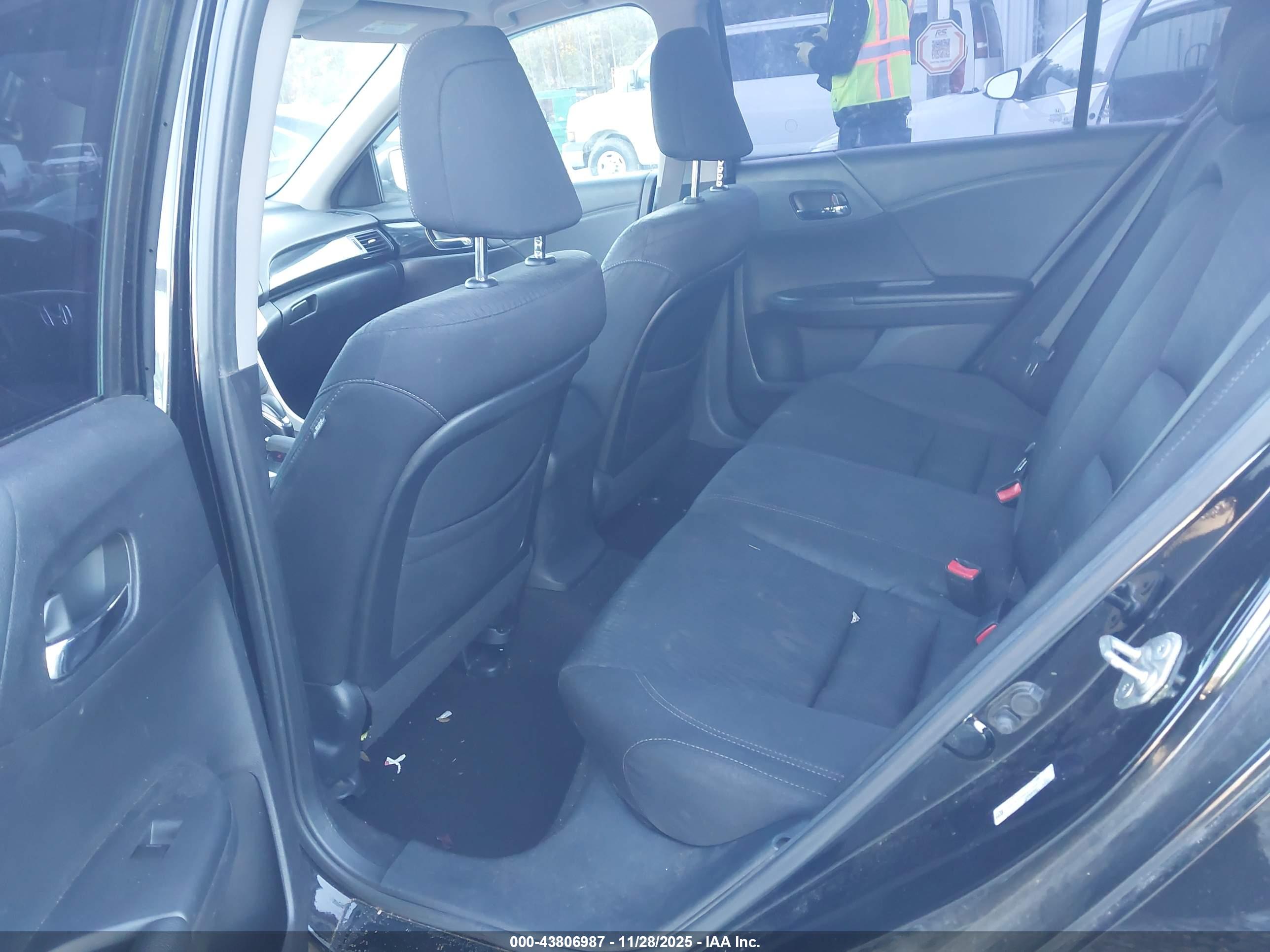 HONDA ACCORD image 8