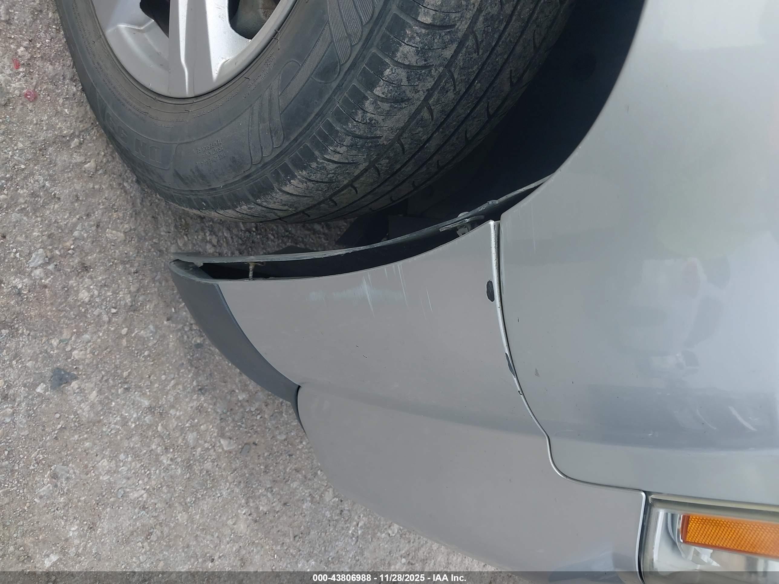 GMC TERRAIN image 6