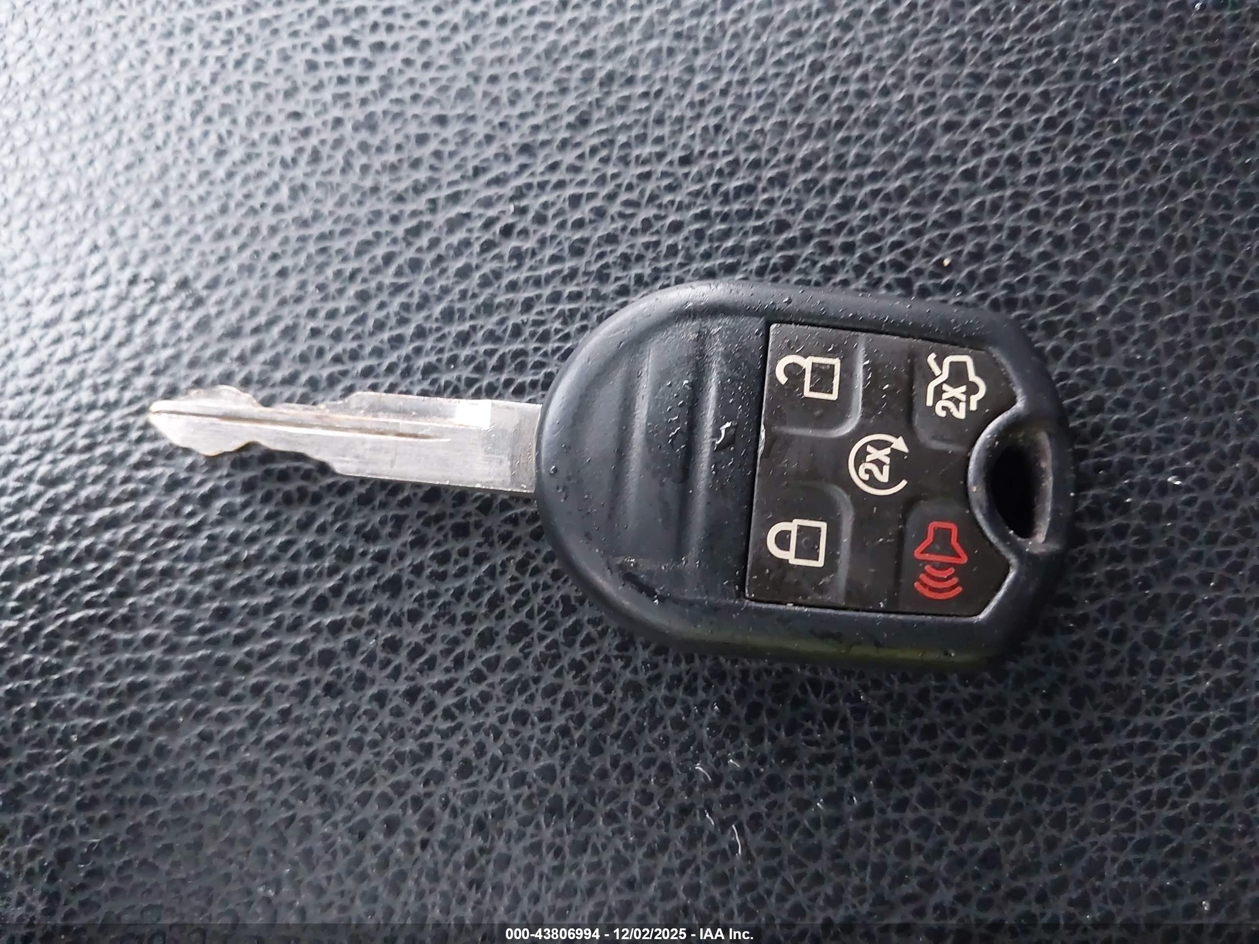 FORD EXPEDITION image 11