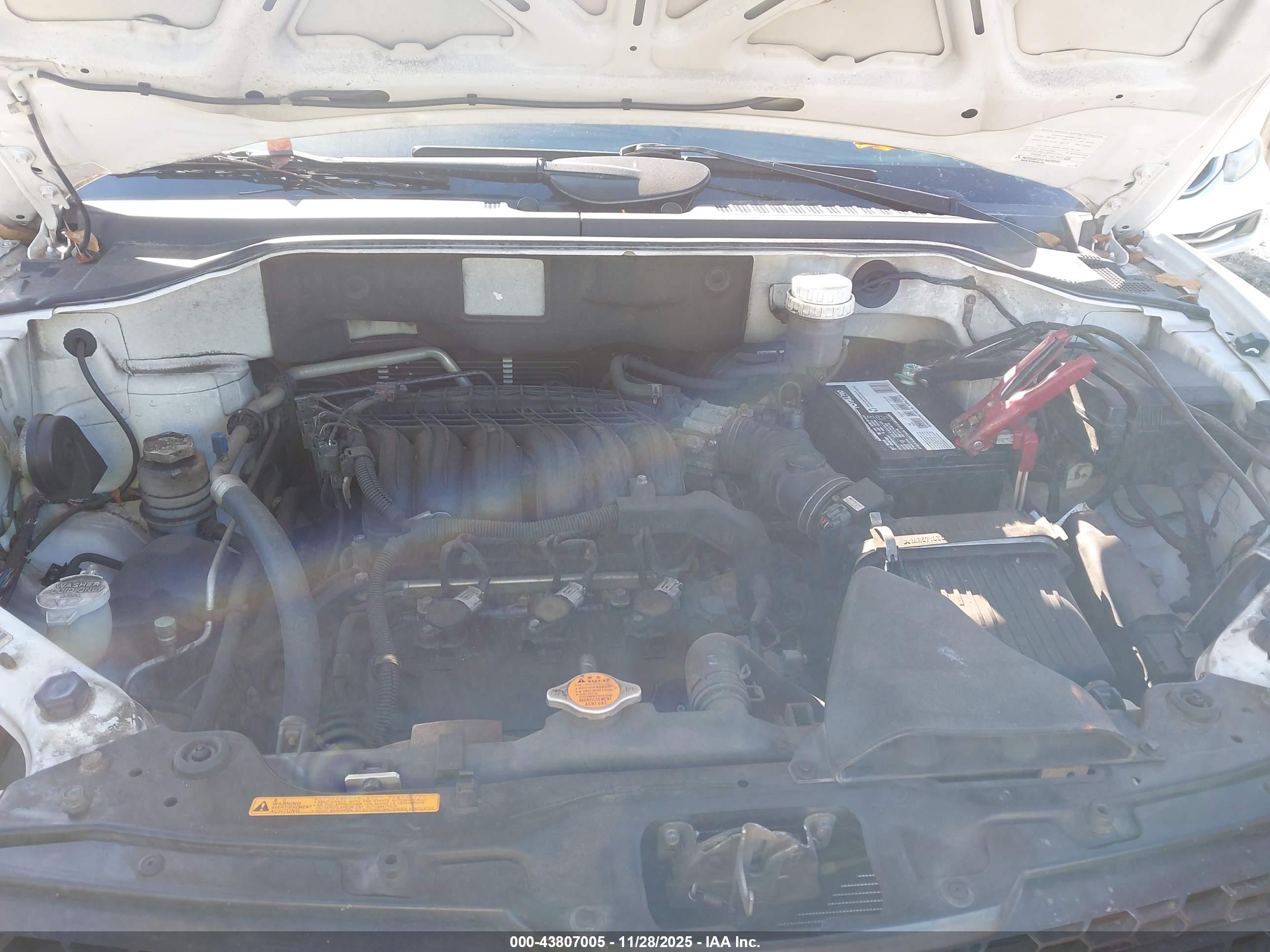 MITSUBISHI ENDEAVOR image 10
