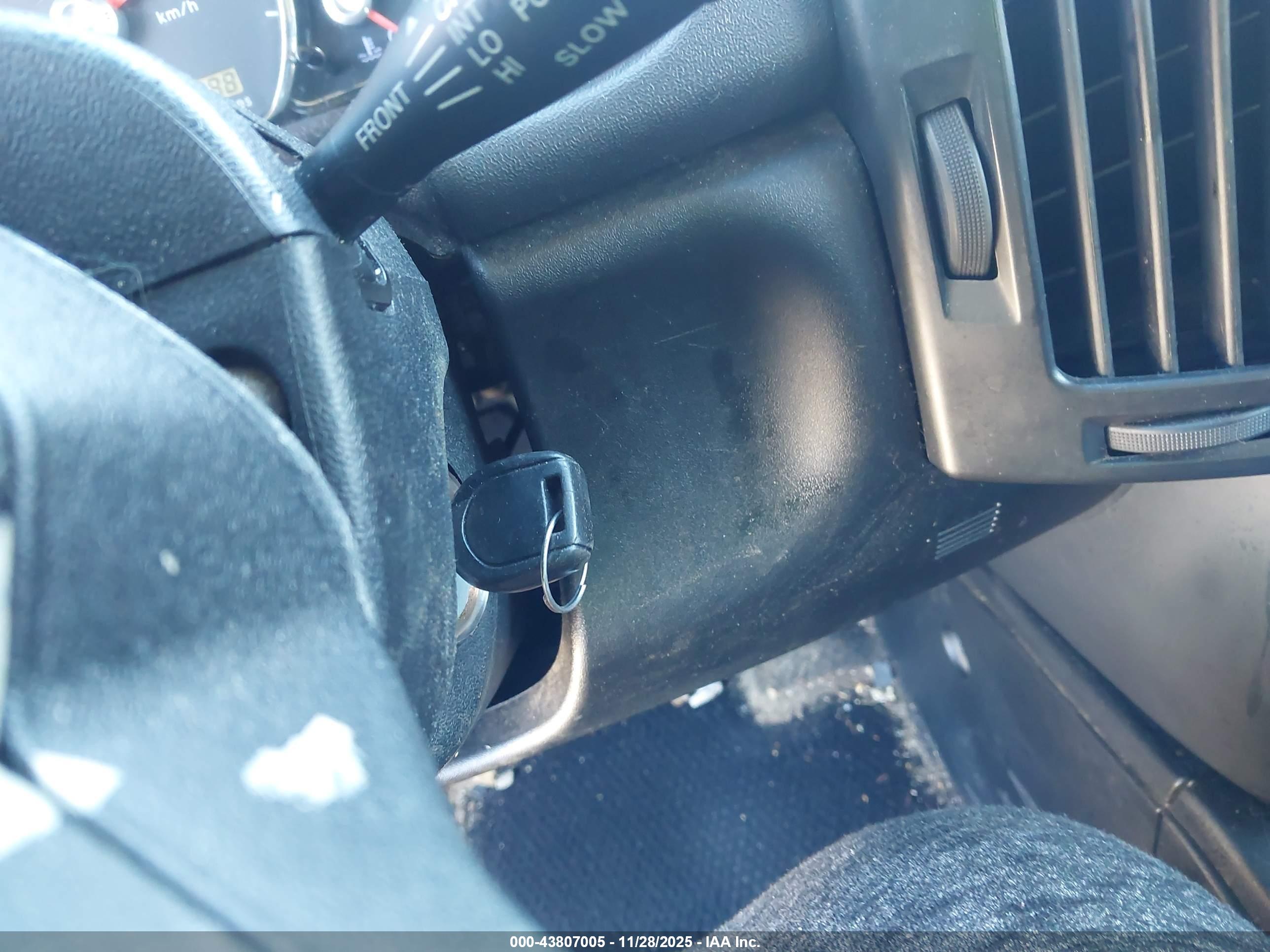 MITSUBISHI ENDEAVOR image 11