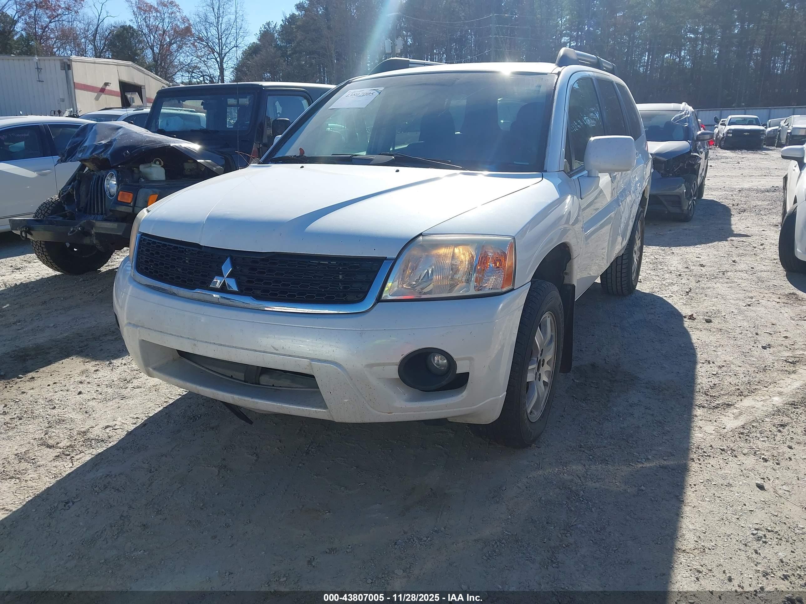 MITSUBISHI ENDEAVOR image 2