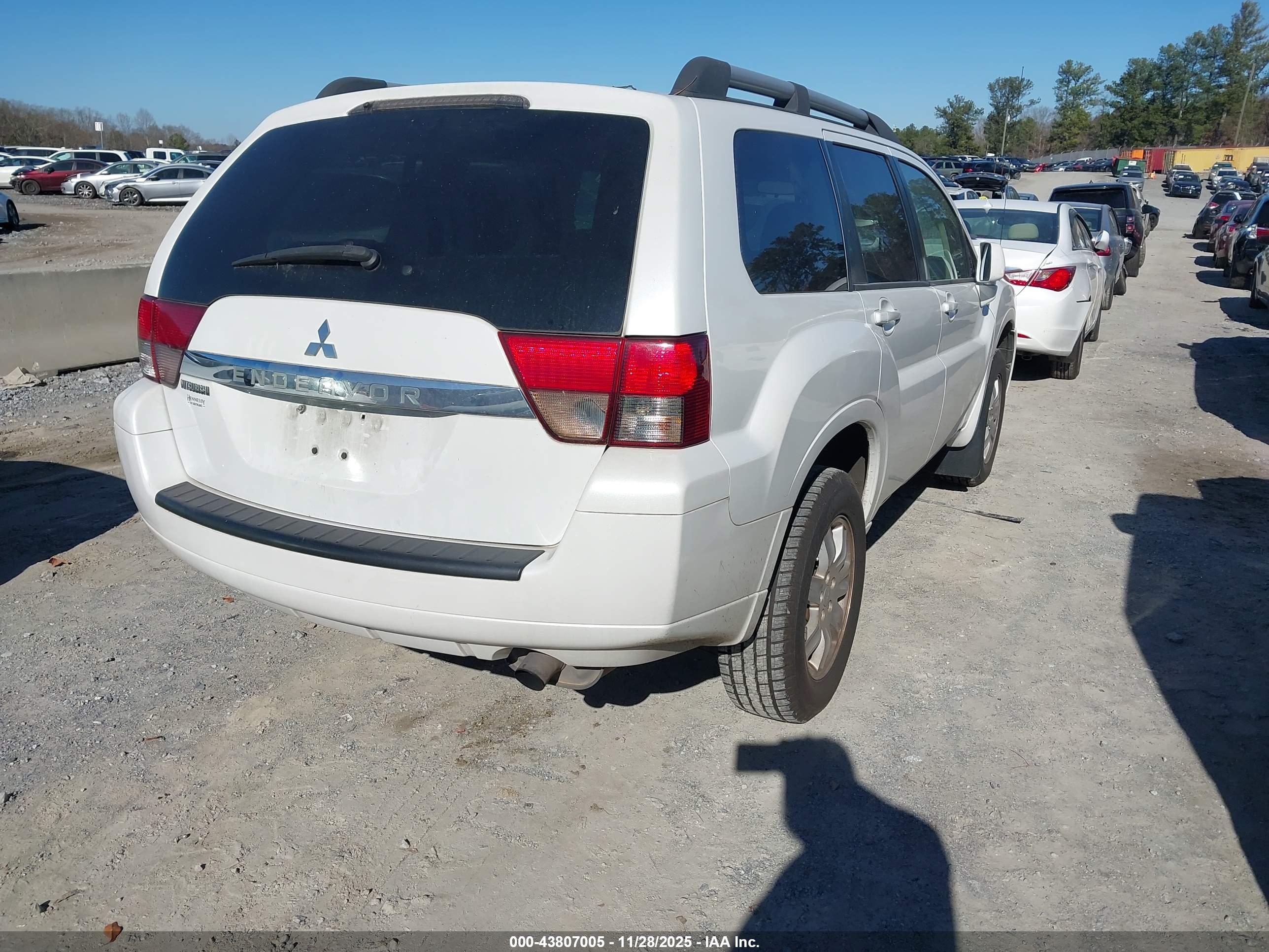 MITSUBISHI ENDEAVOR image 4