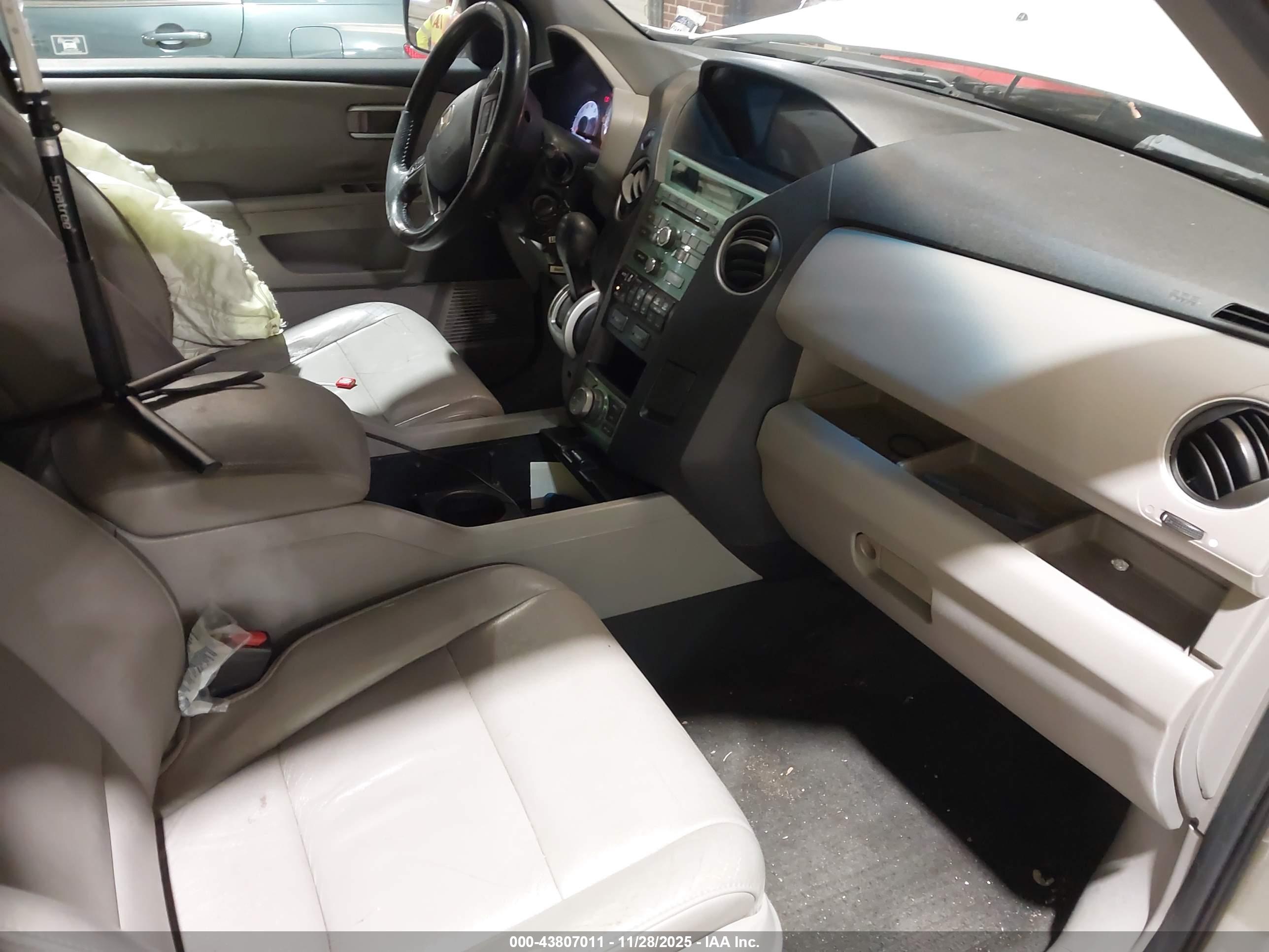 HONDA PILOT image 5