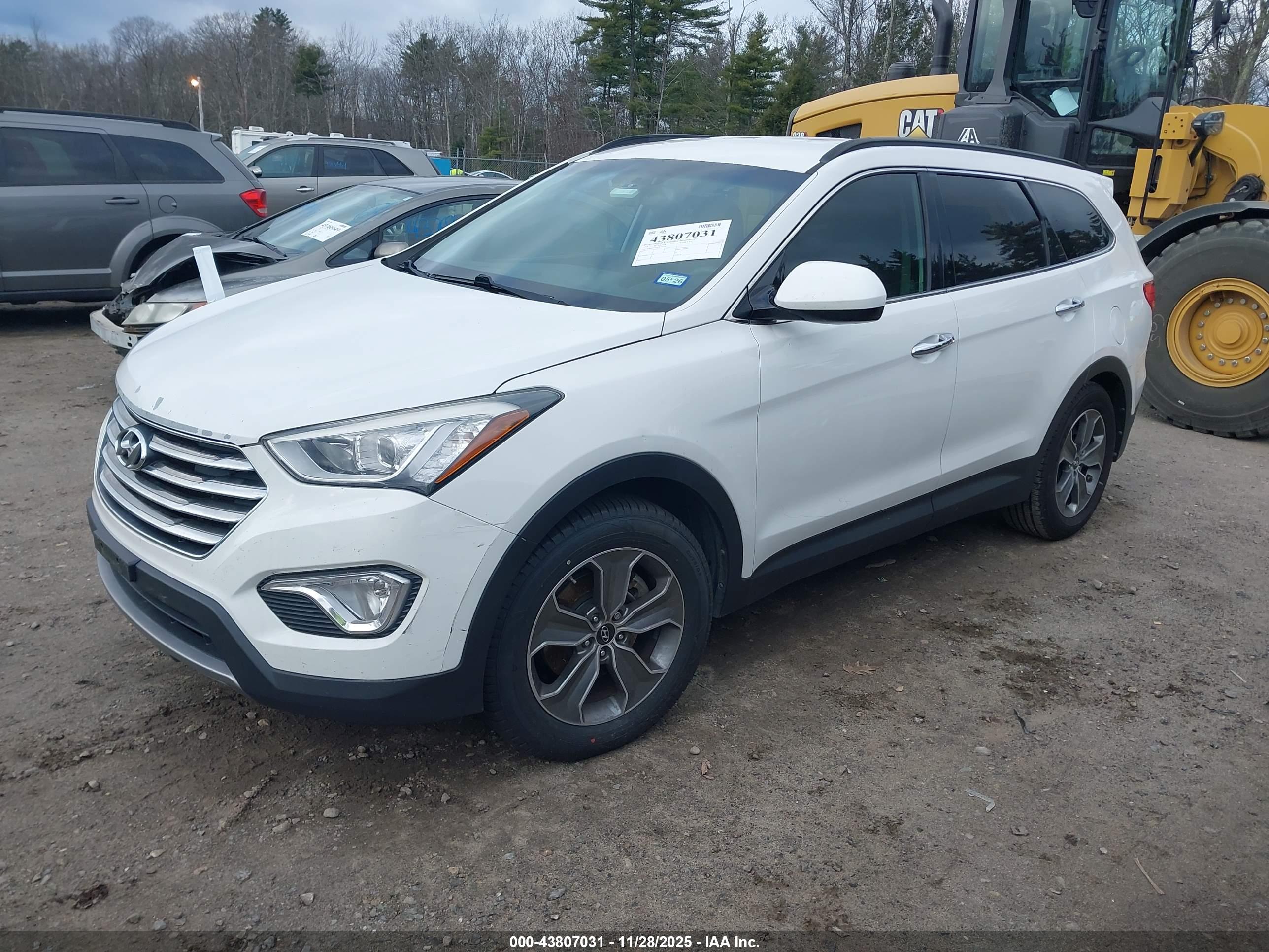 HYUNDAI SANTA image 2