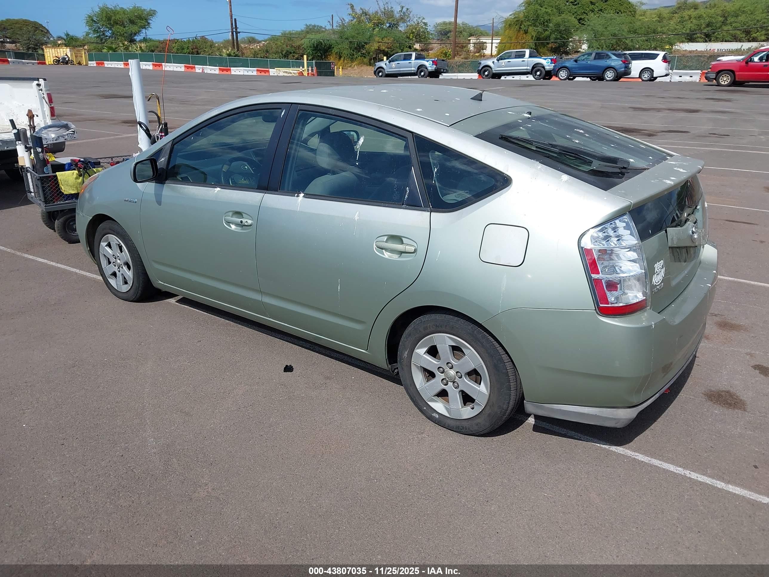 TOYOTA PRIUS image 3