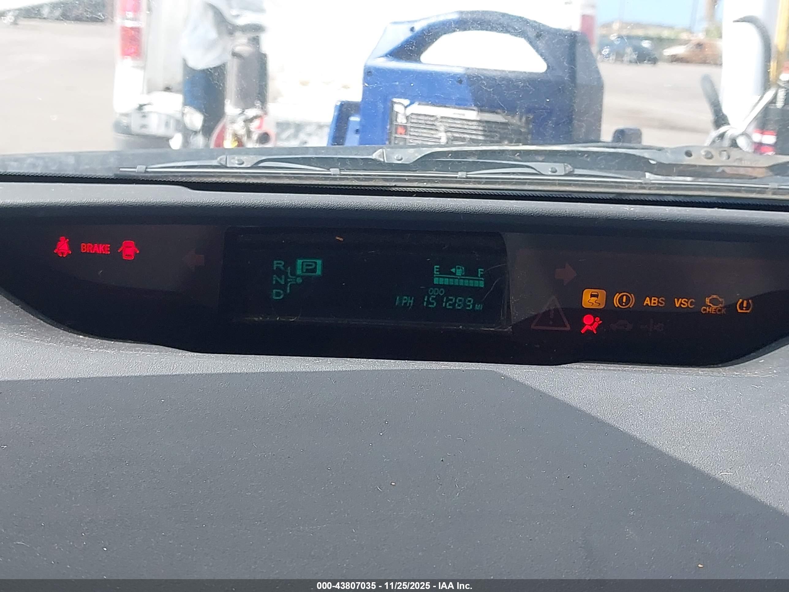 TOYOTA PRIUS image 7