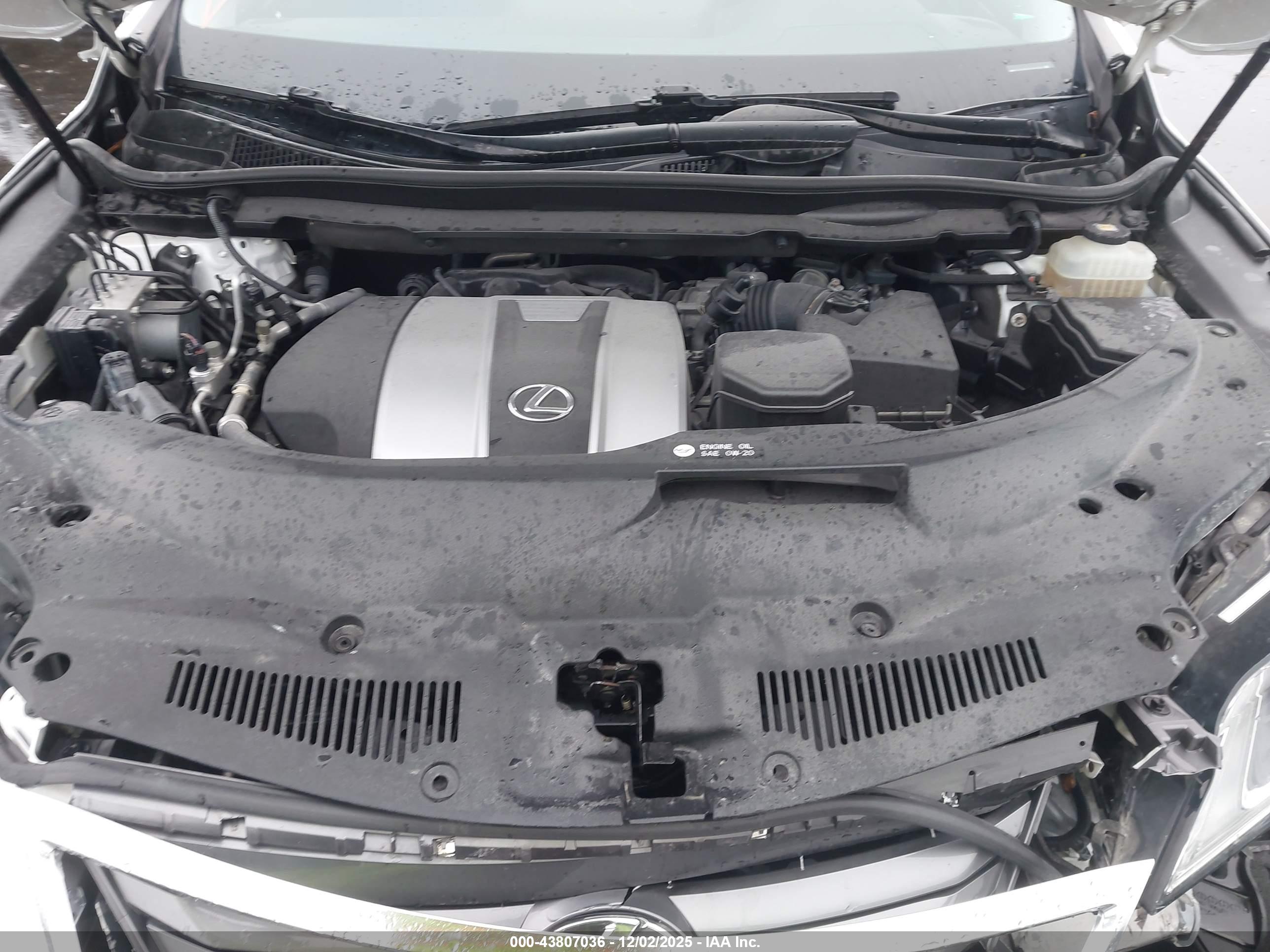 LEXUS RX image 10