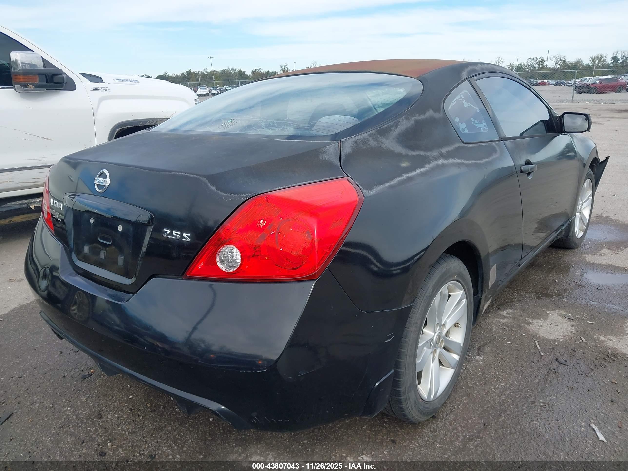 NISSAN ALTIMA image 4