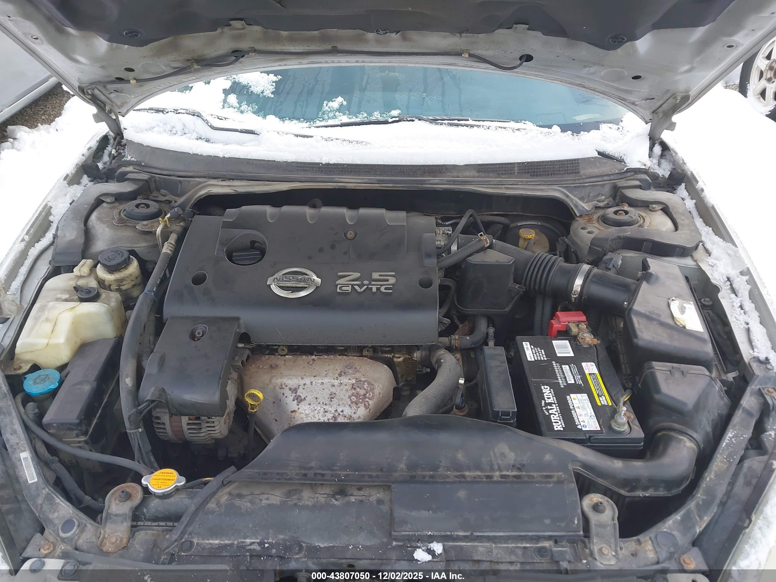 NISSAN ALTIMA image 10