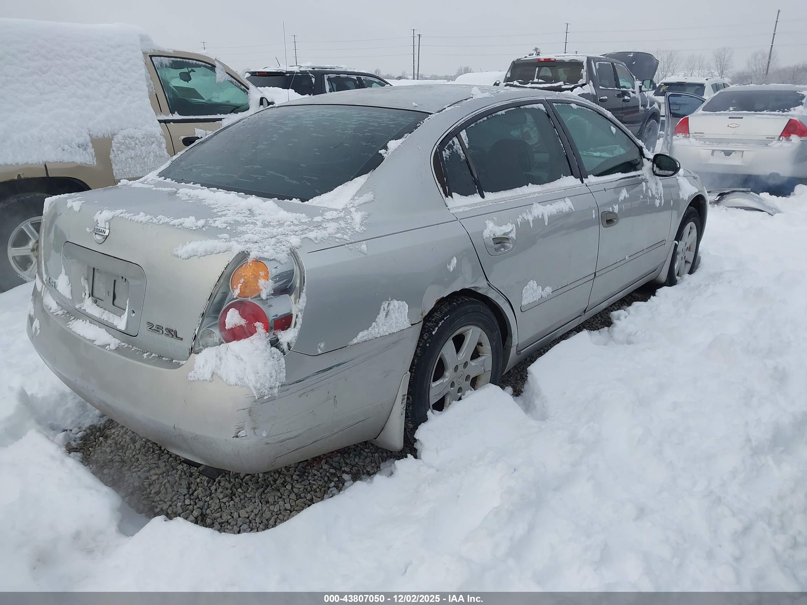 NISSAN ALTIMA image 4