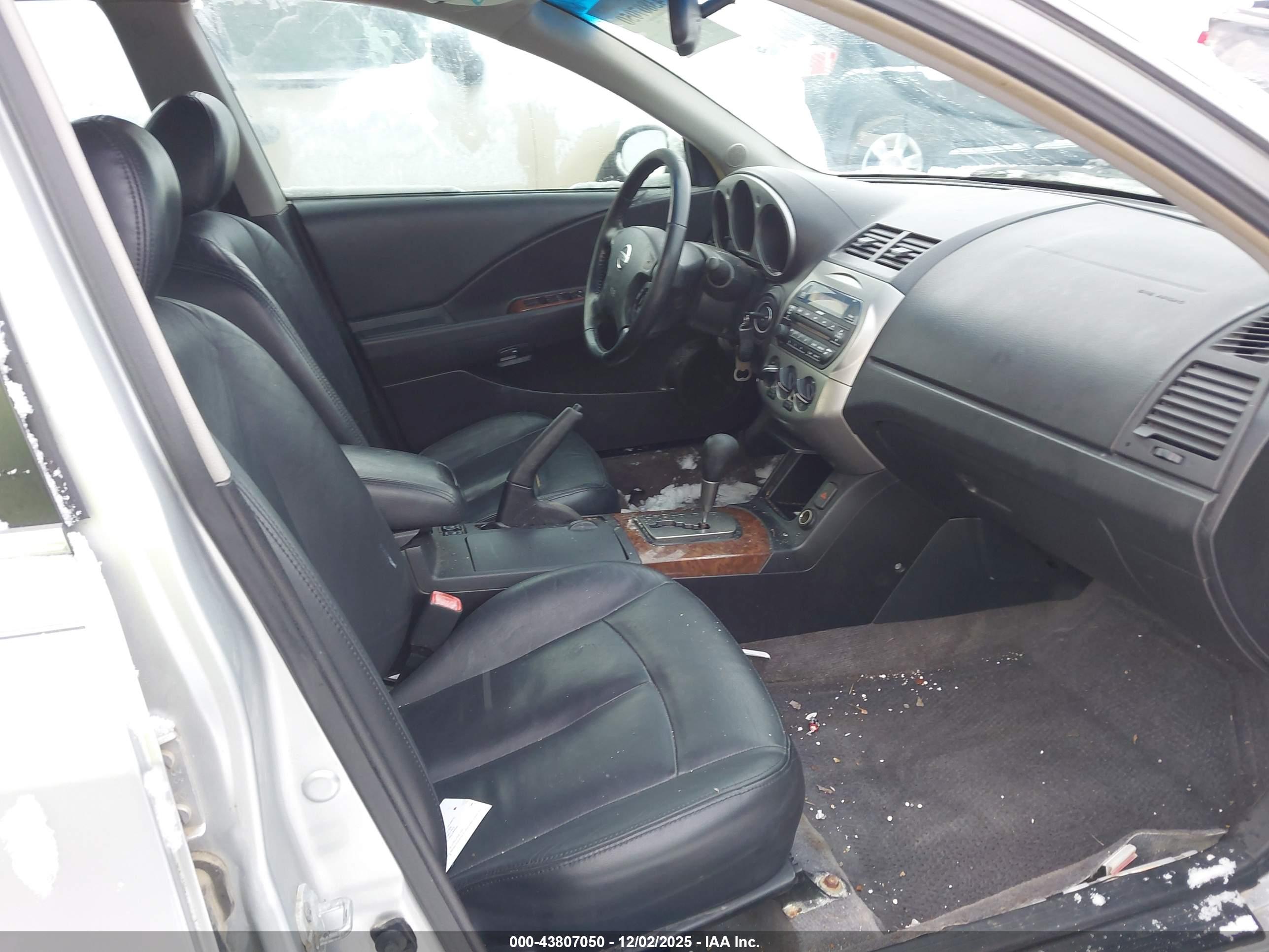 NISSAN ALTIMA image 5