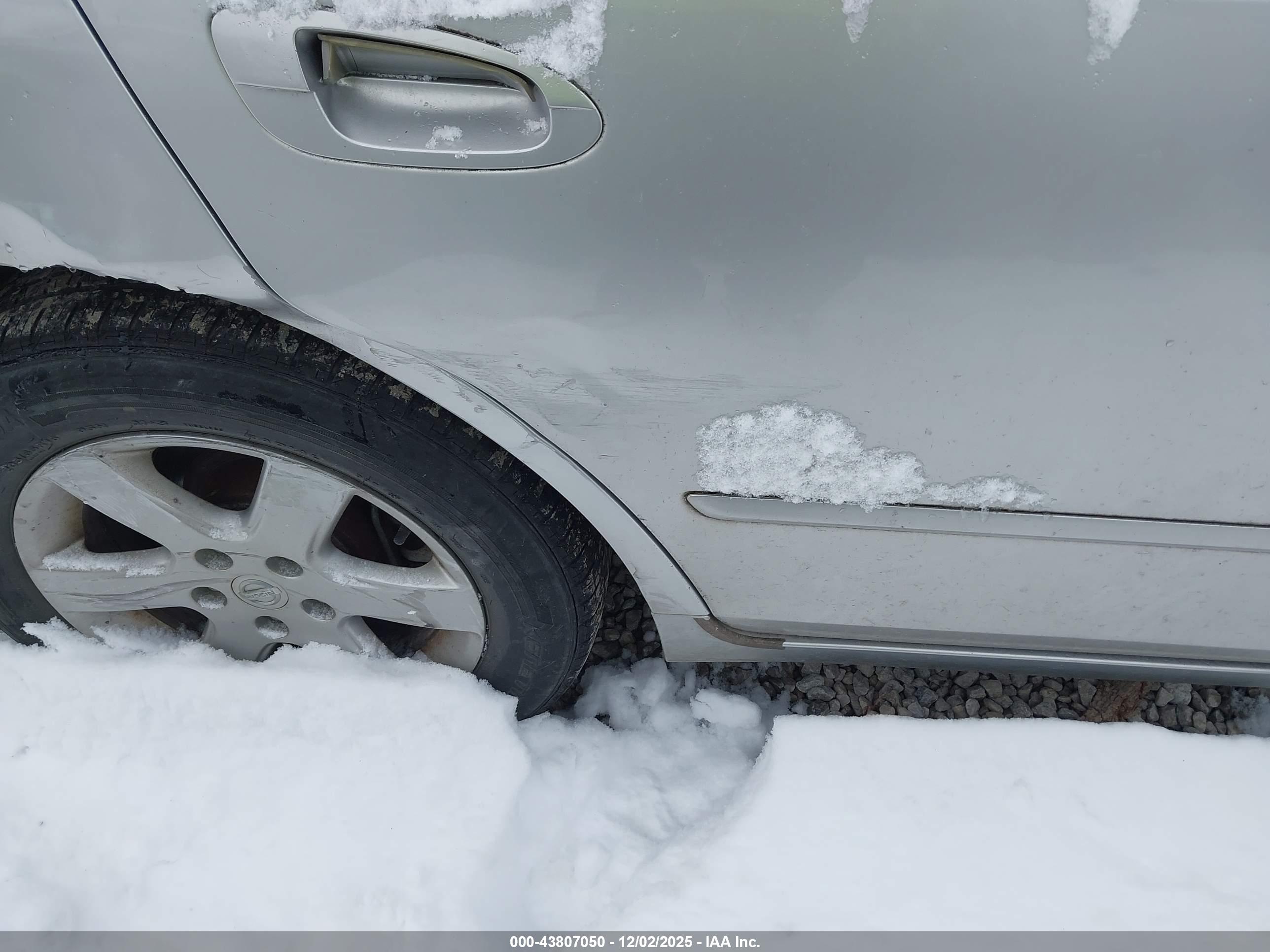 NISSAN ALTIMA image 6