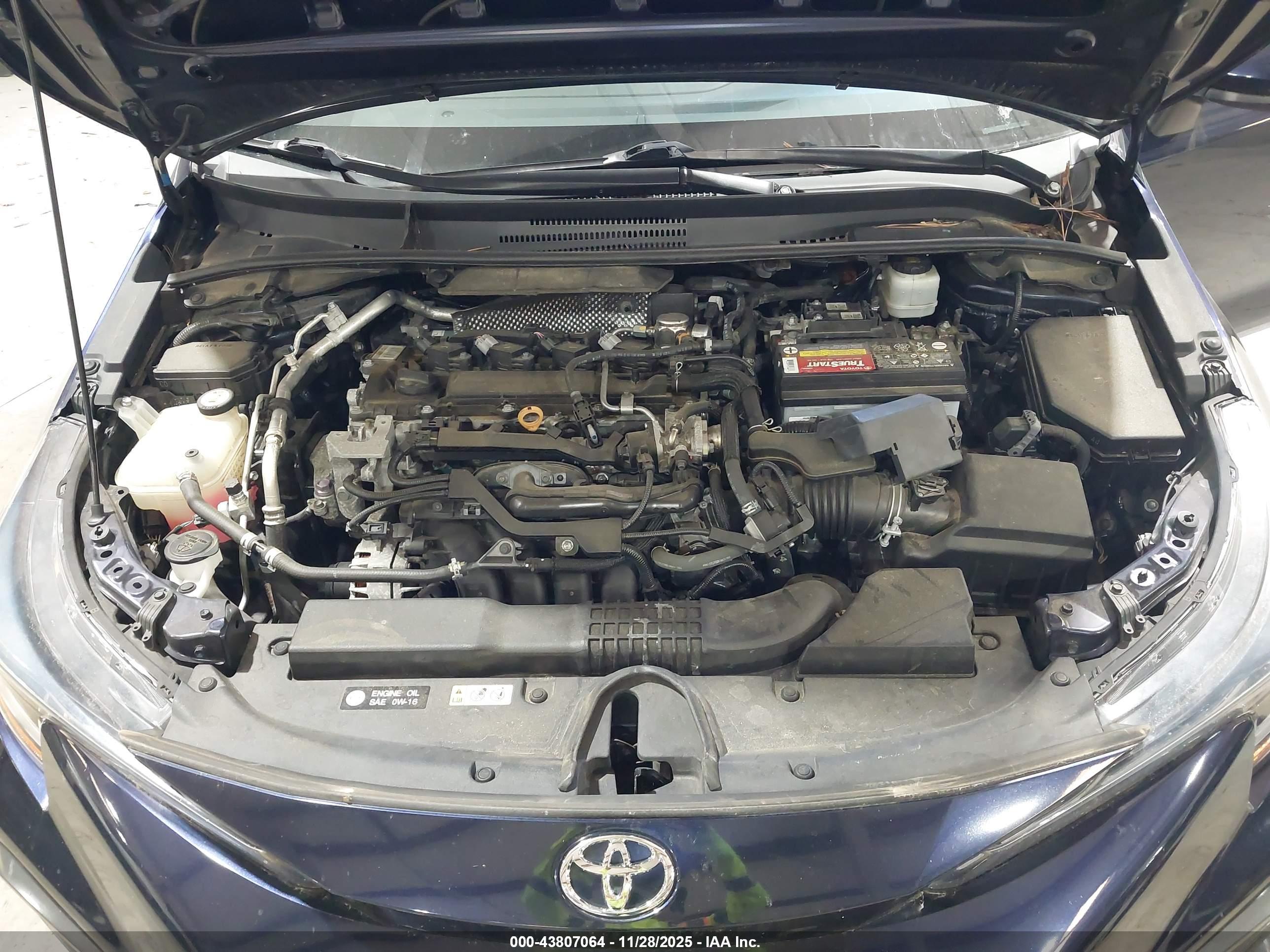 TOYOTA COROLLA image 10