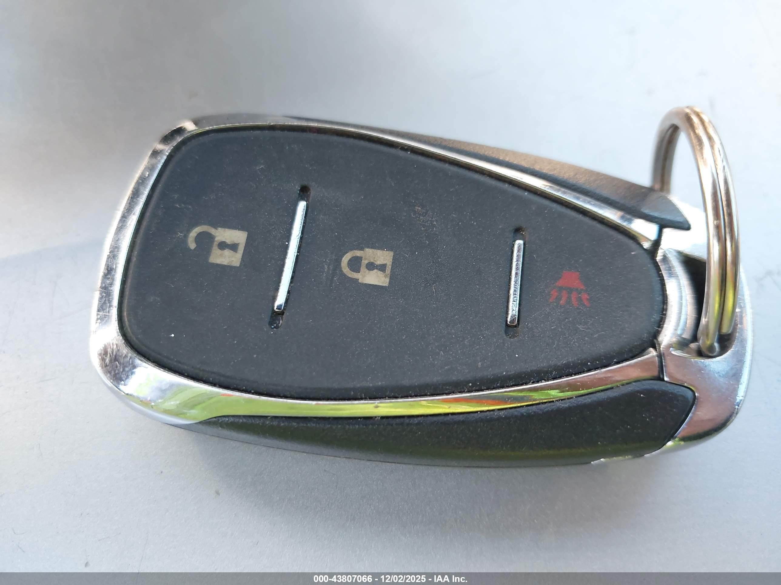 CHEVROLET EQUINOX image 11
