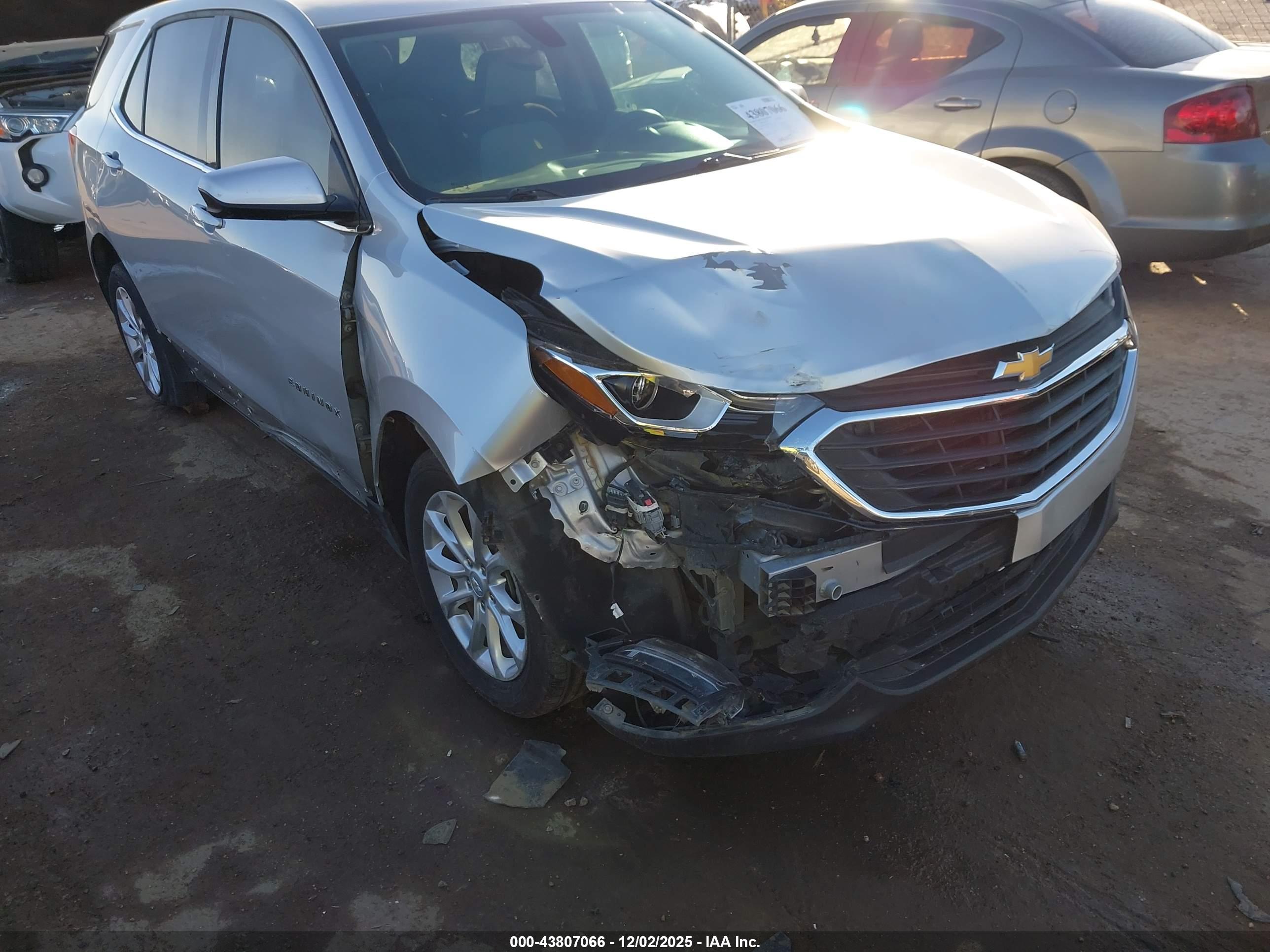 CHEVROLET EQUINOX image 6