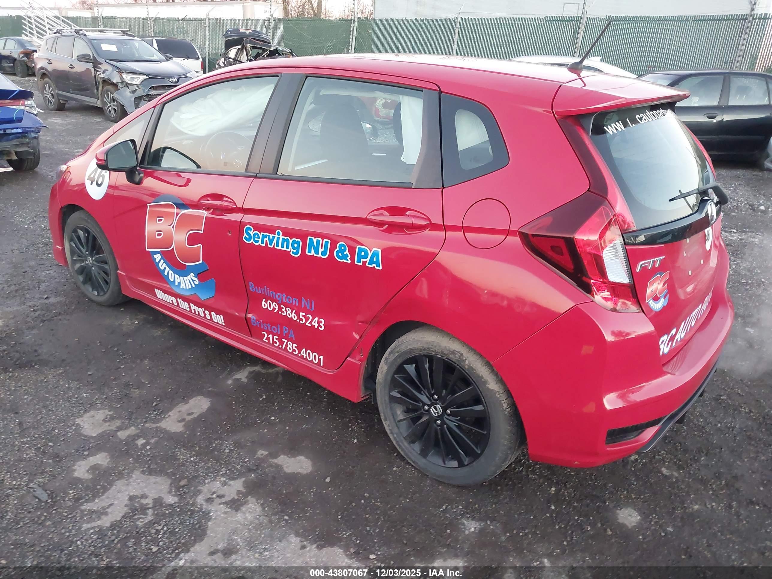 HONDA FIT image 3