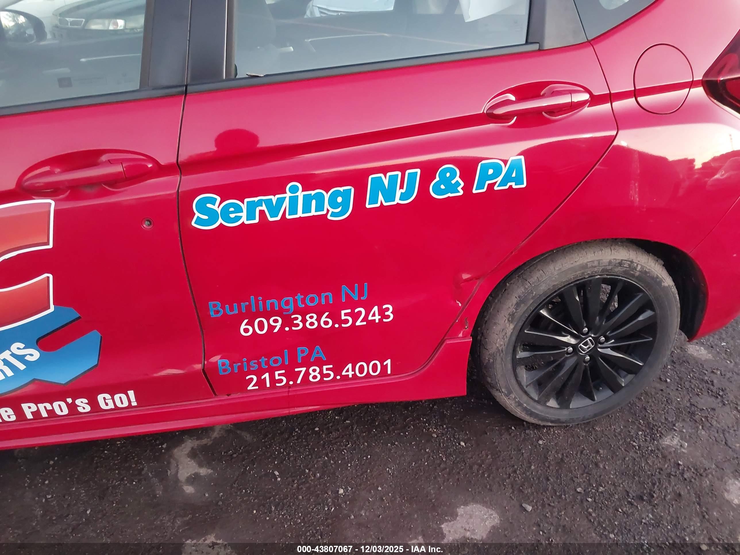 HONDA FIT image 6