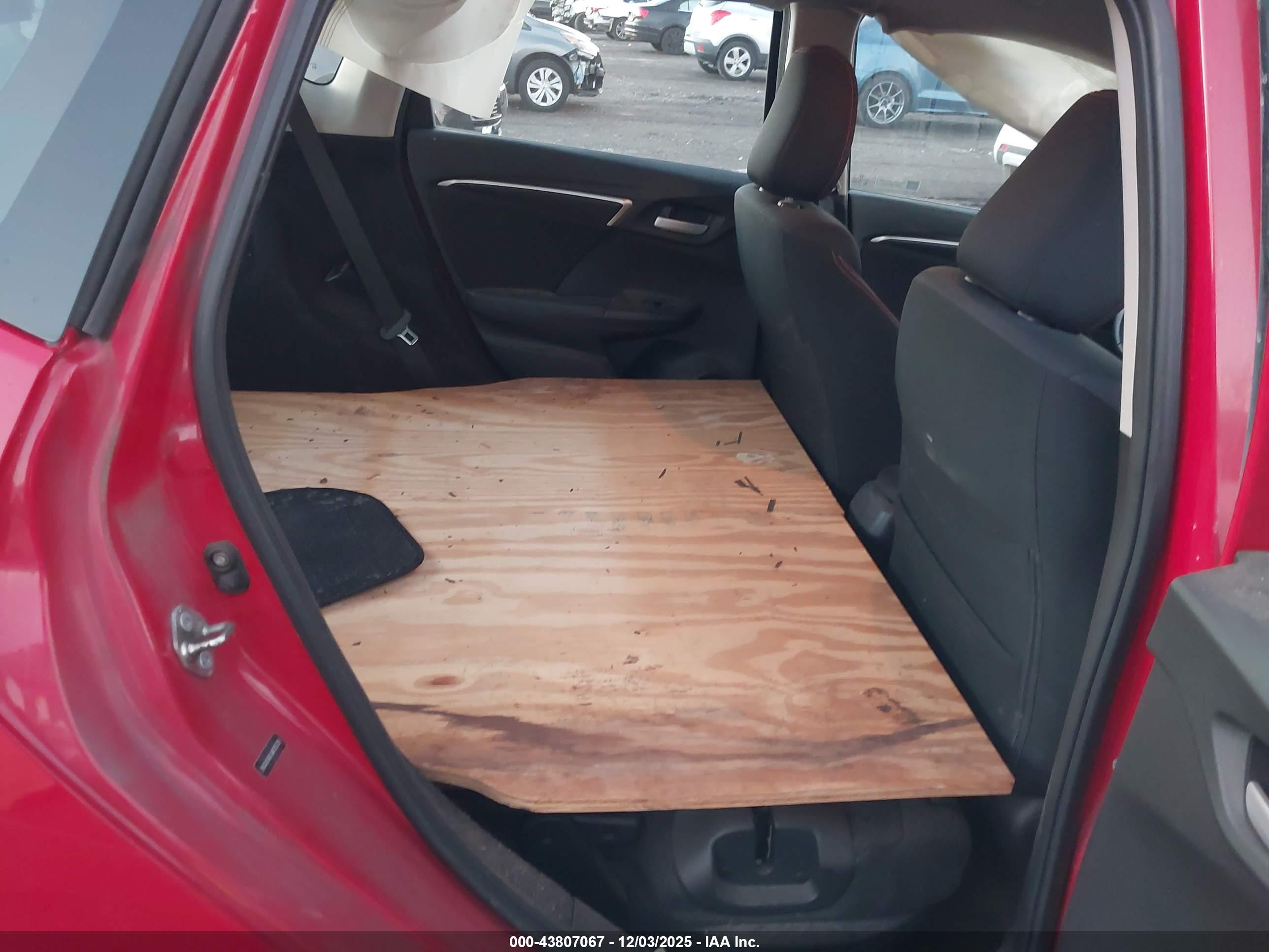 HONDA FIT image 8