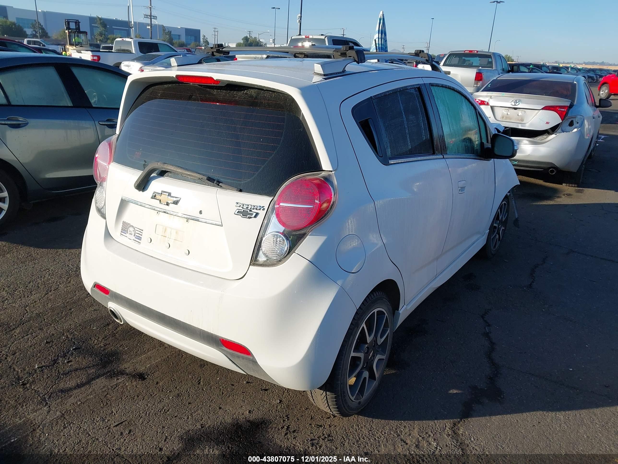 CHEVROLET SPARK image 4
