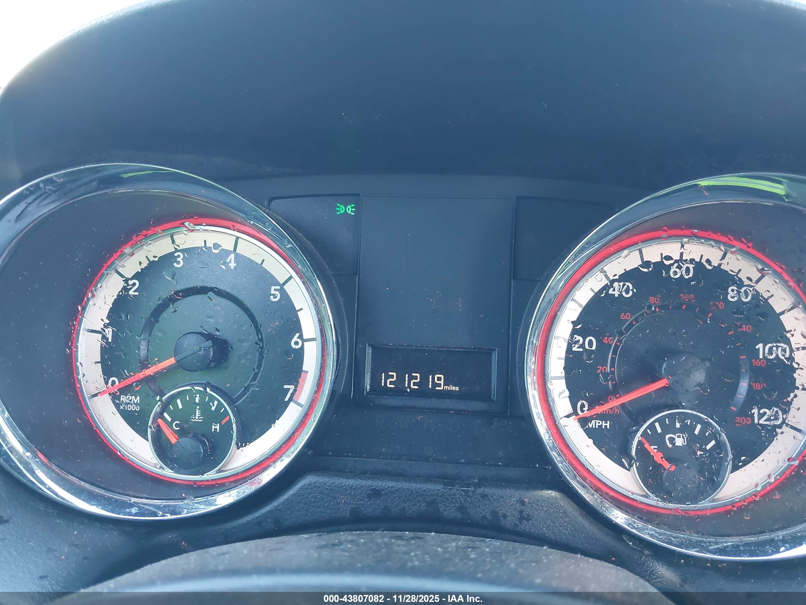 DODGE GRAND image 7